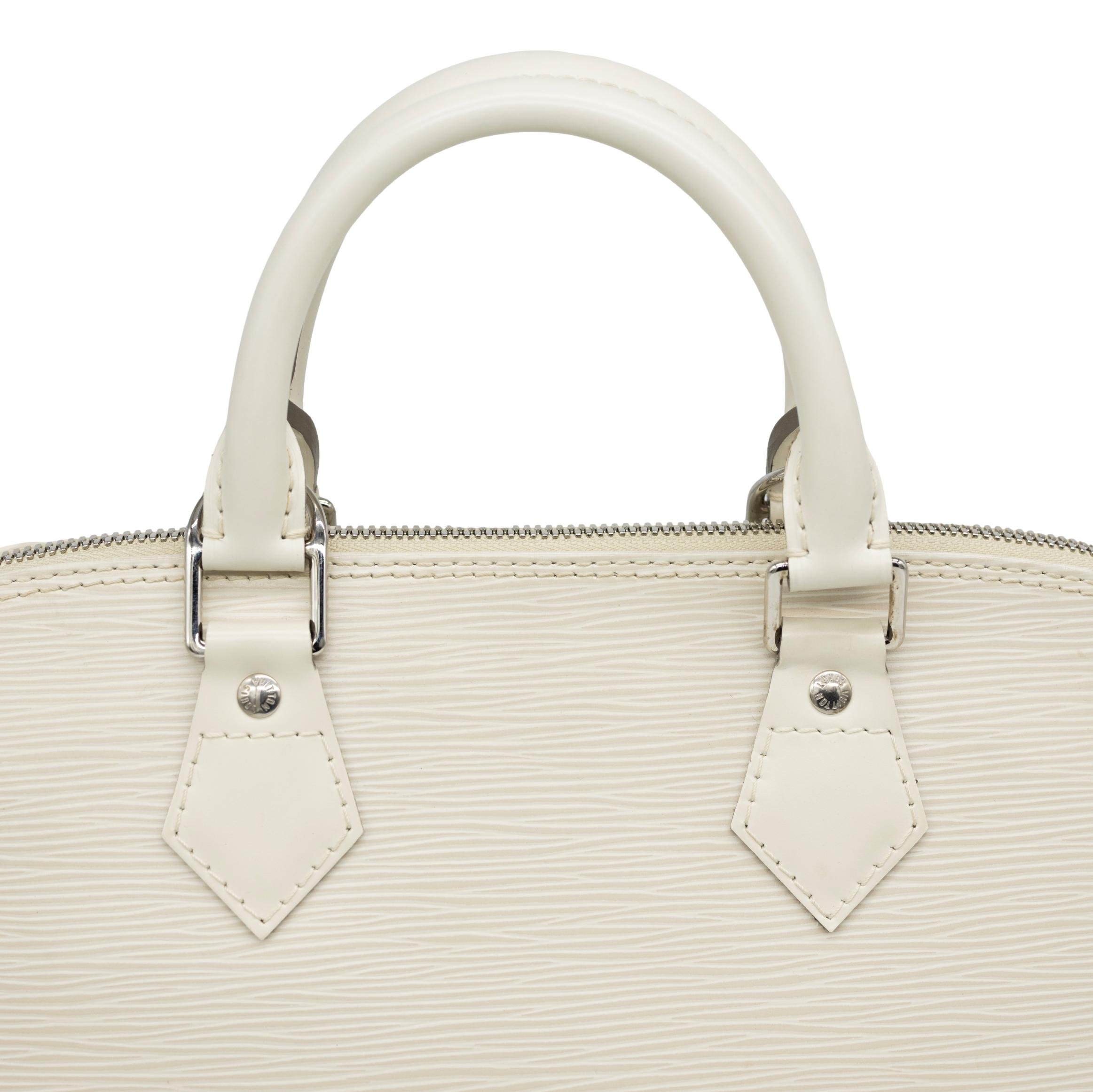 gildedagevintagebags2022-42_clipped_rev_2.jpeg