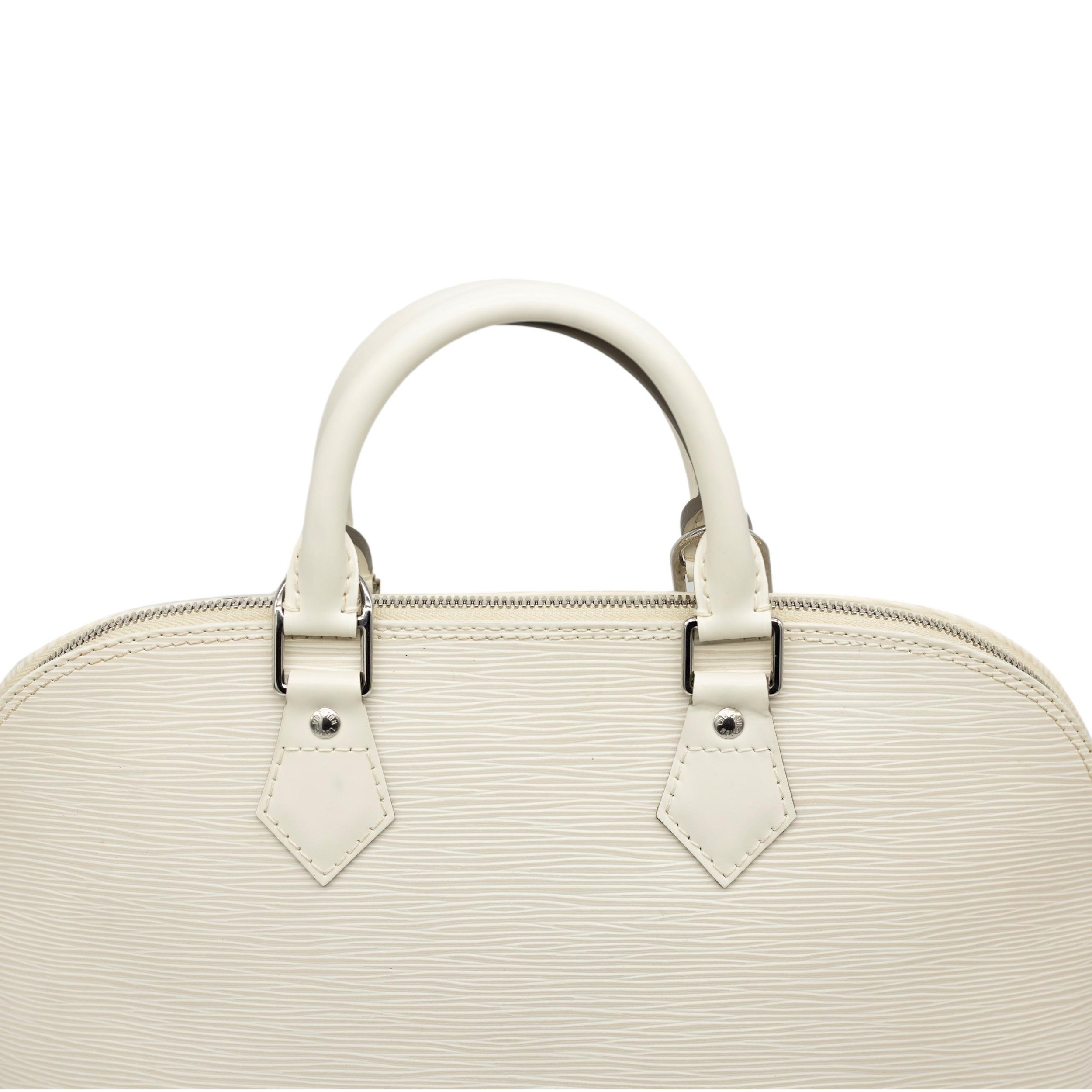 gildedagevintagebags2022-36_clipped_rev_2.jpeg