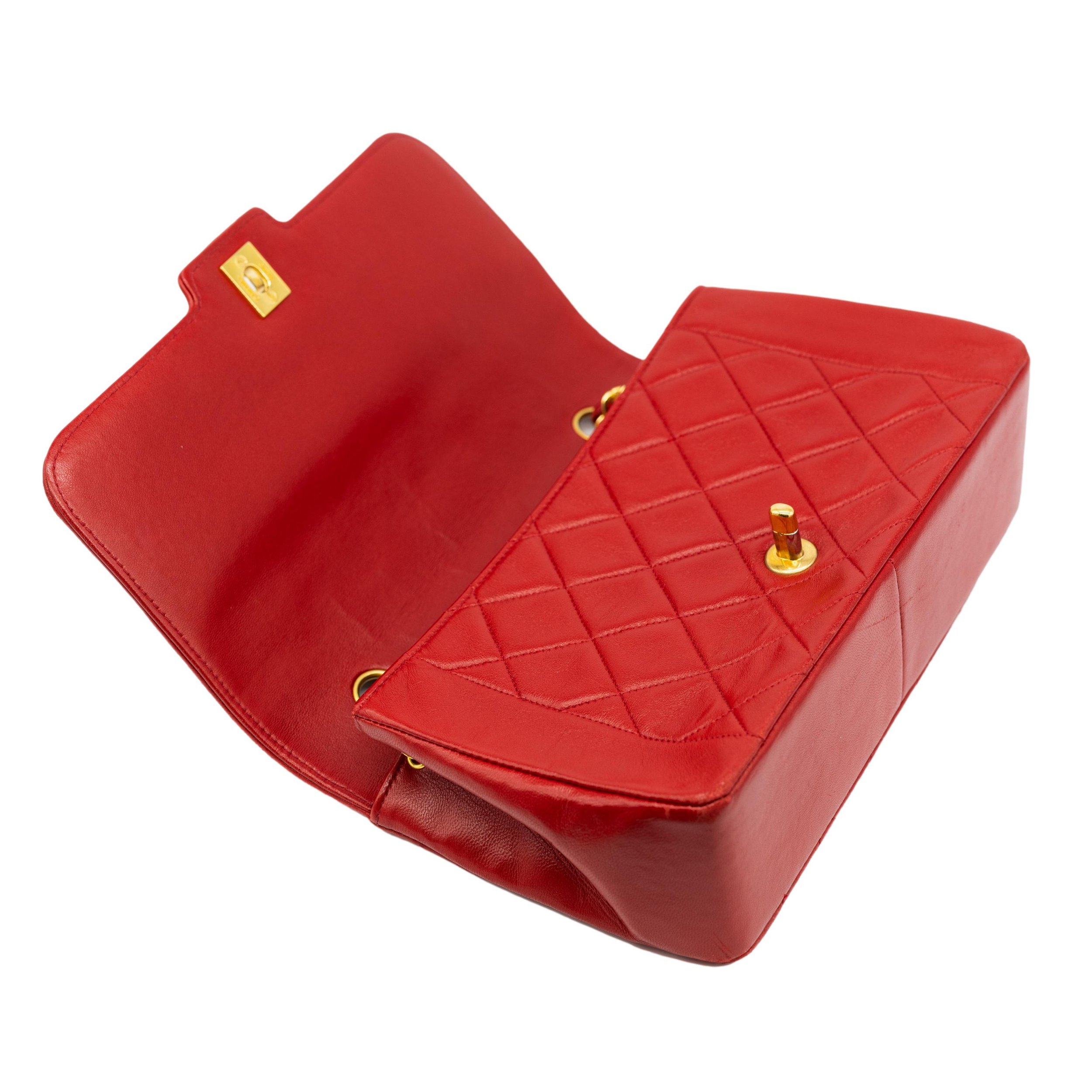 gildedagevintagebags2022-69_clipped_rev_2.jpeg