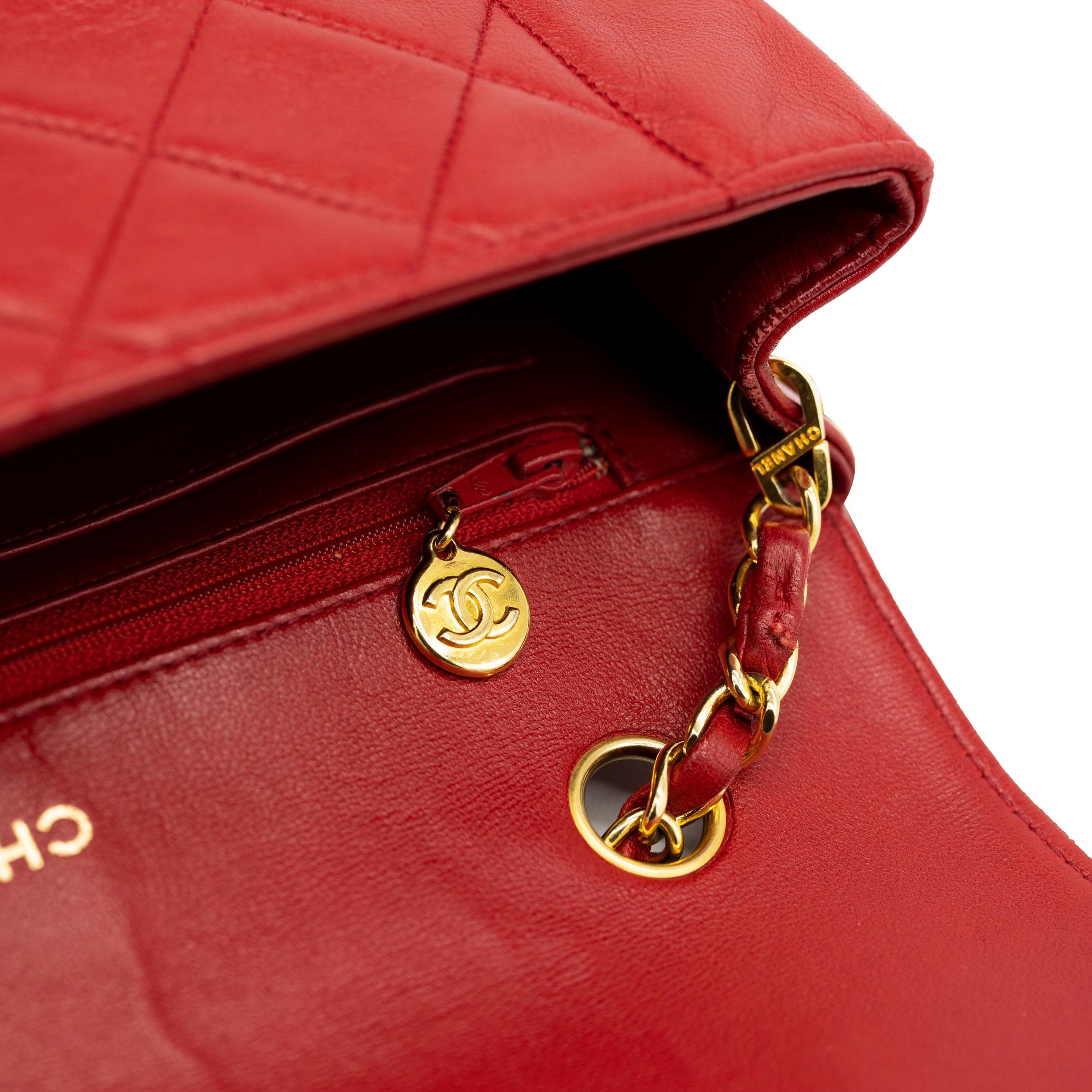 gildedagevintagebags2022-74_clipped_rev_2.jpeg