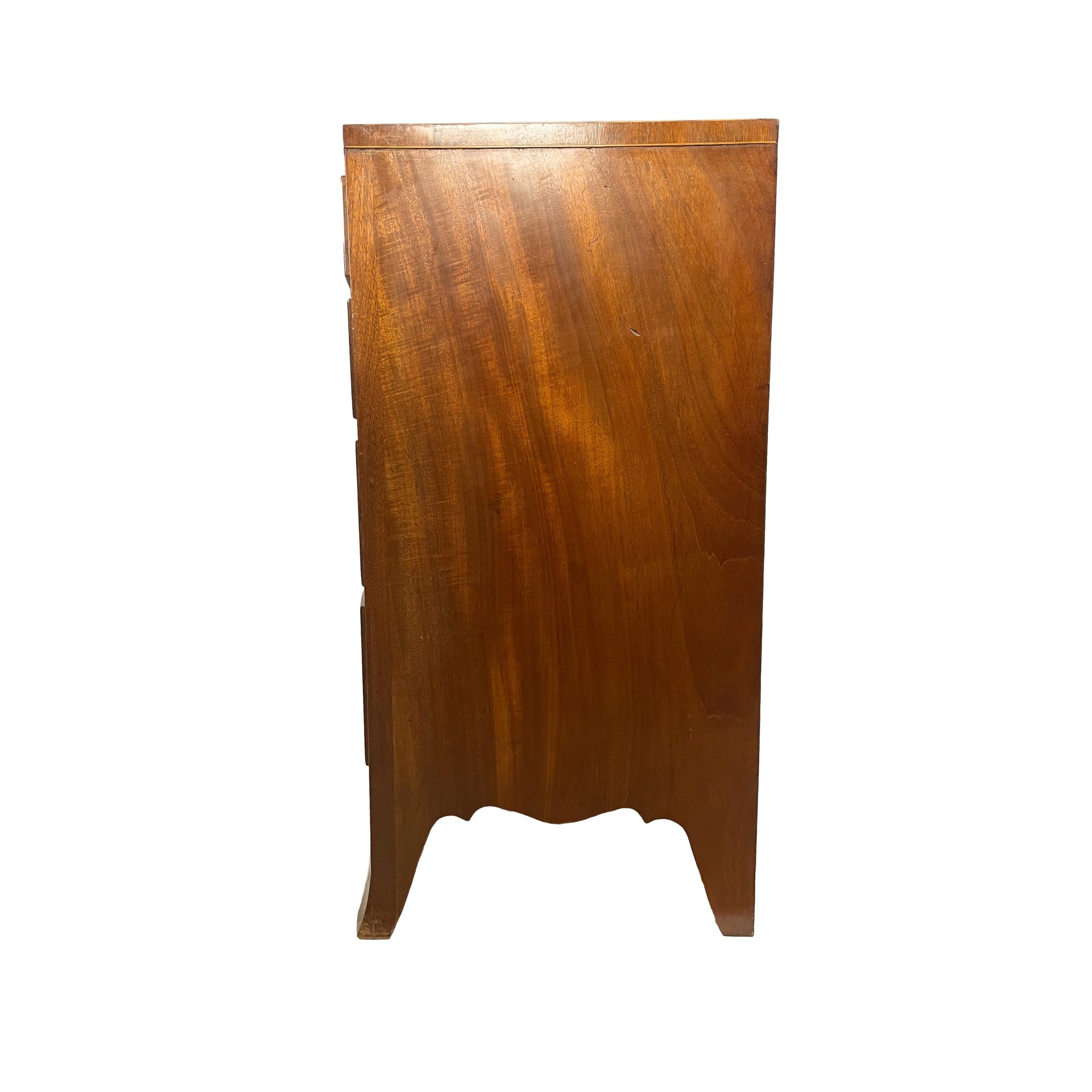 tableiphonegilded1-20_clipped_rev_1.jpeg