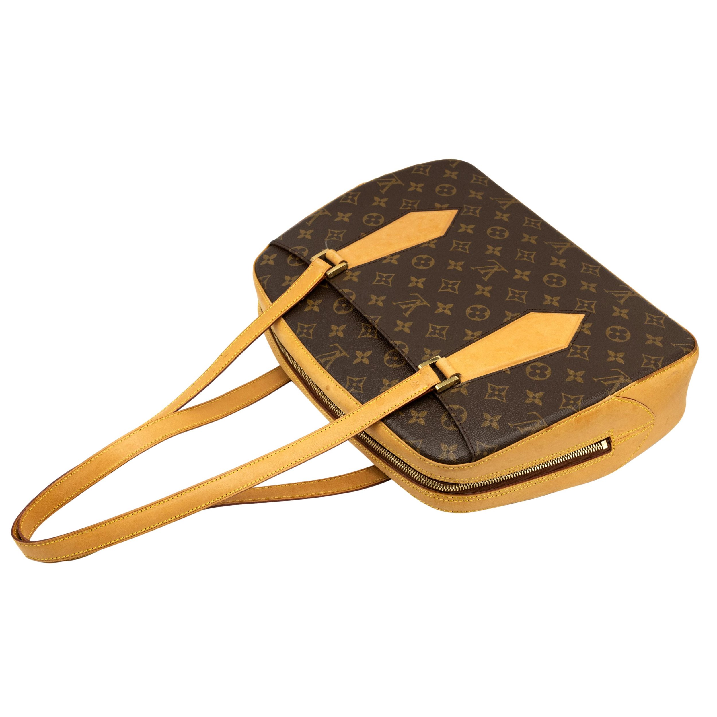 gildedagevintagebags2022-196_clipped_rev_1.jpeg