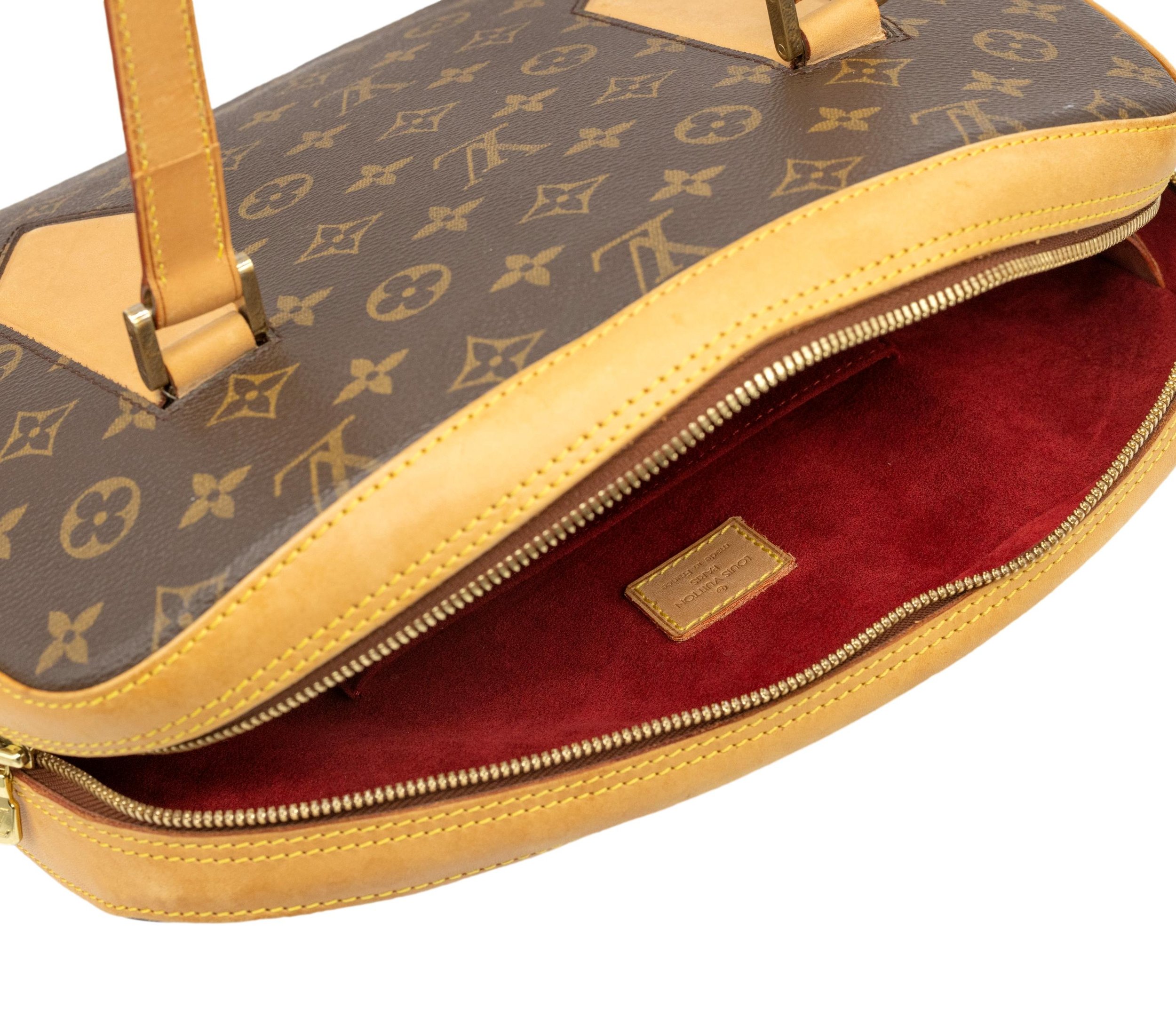 gildedagevintagebags2022-205_clipped_rev_1.jpeg