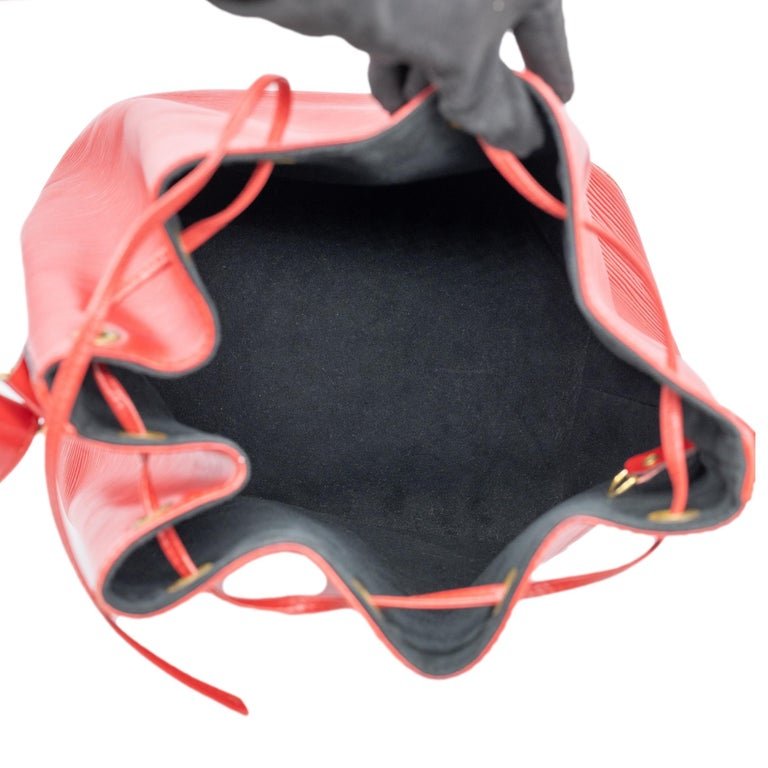 gildedagesredbag_23_clipped_rev_1_master.jpeg