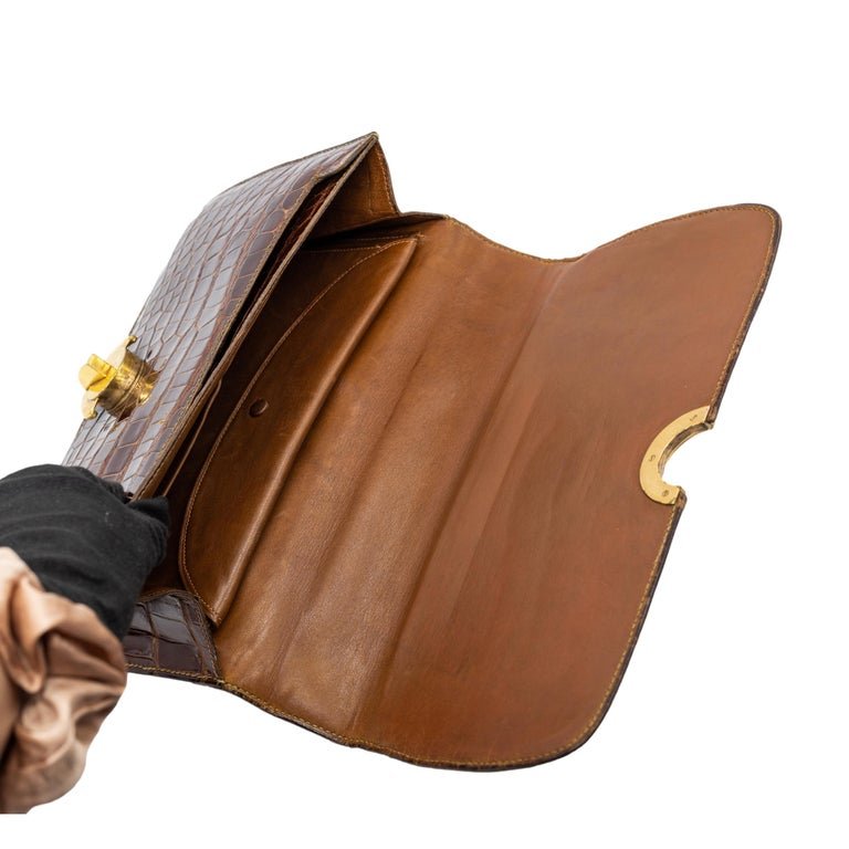 gildedagesredbag2244_16_clipped_rev_1_master.jpeg