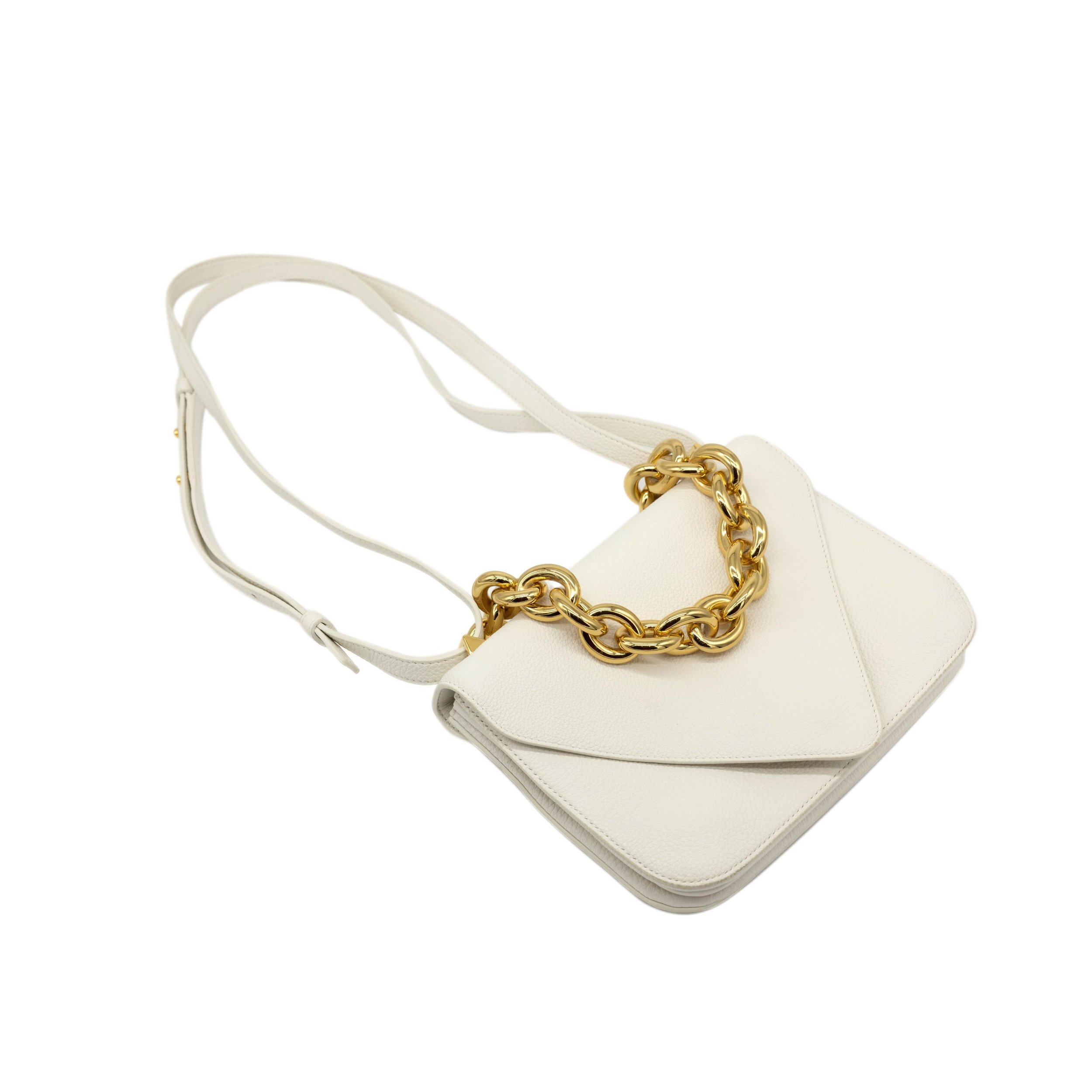 2022gildedbags-64_clipped_rev_1.jpeg