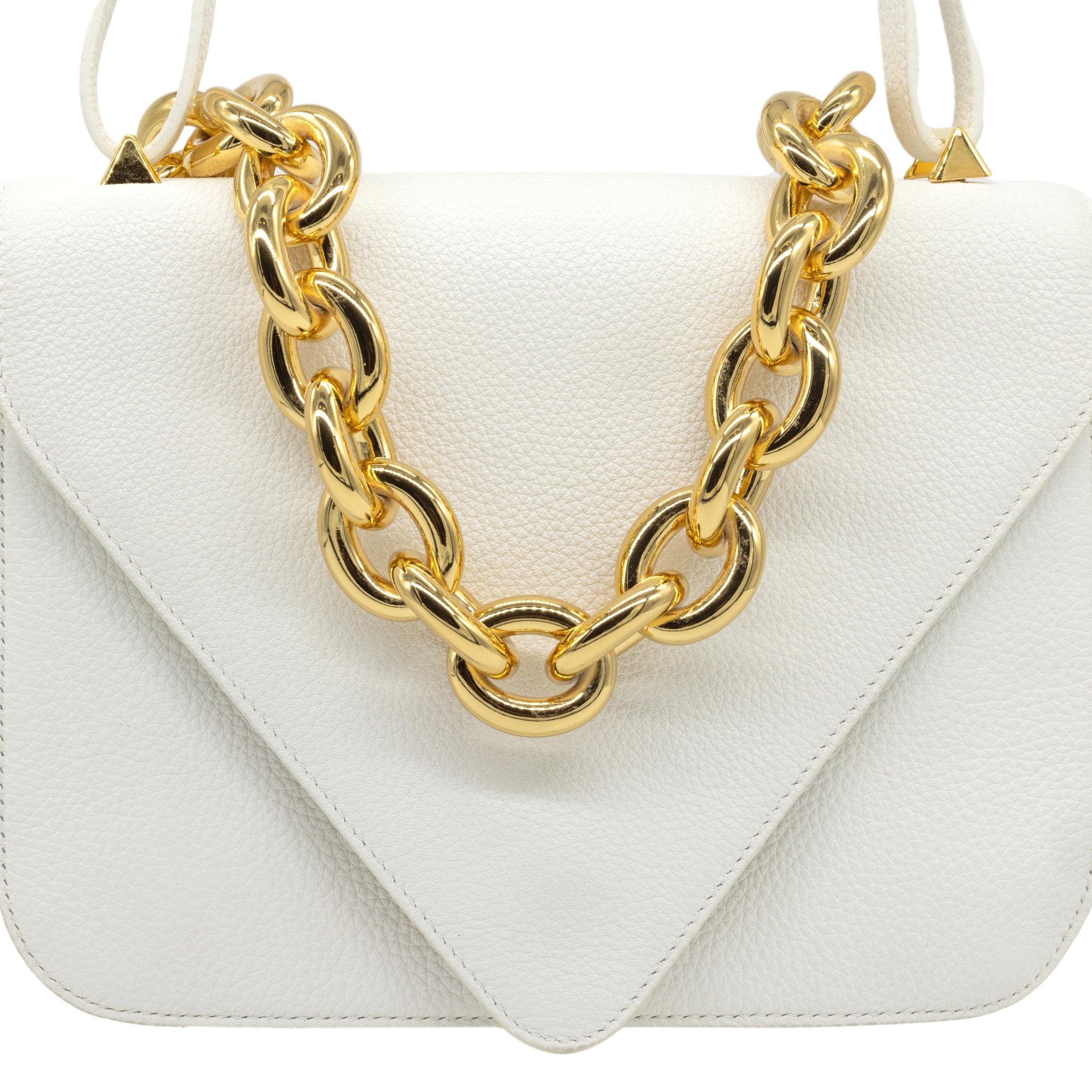 2022gildedbags-46_clipped_rev_1.jpeg