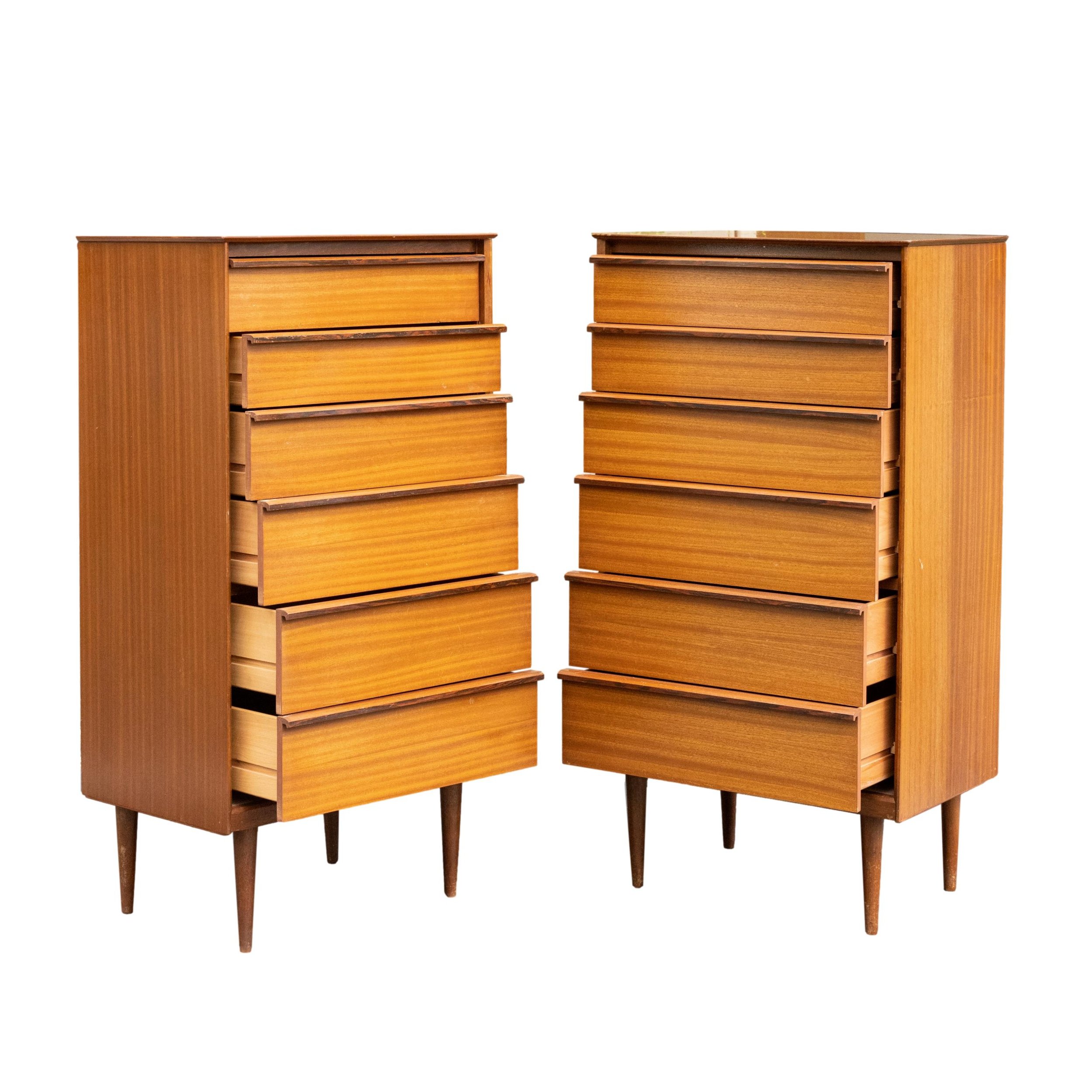 furnituremovingdadygildedagee-50_clipped_rev_2.jpeg