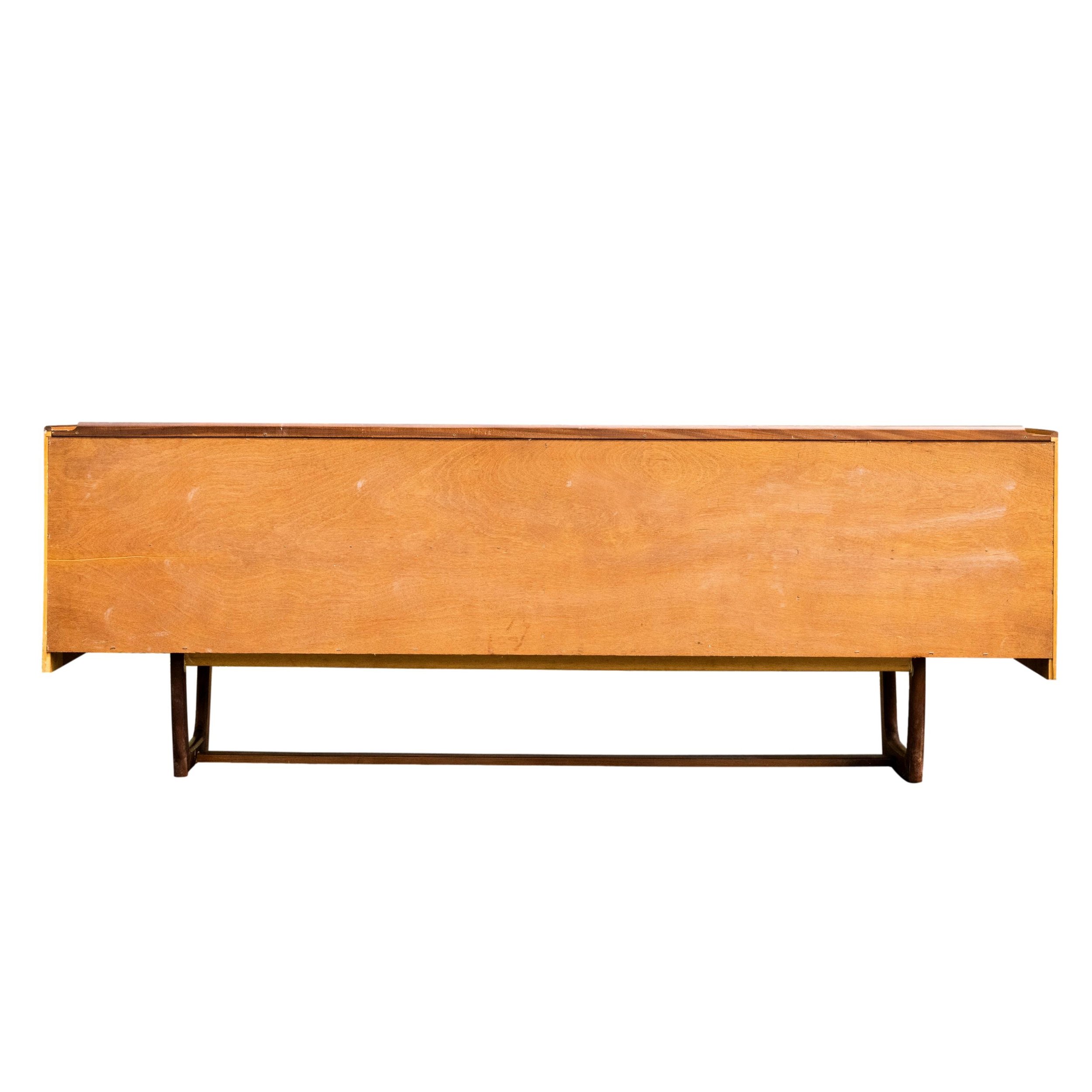 furnituremovingdadygildedagee-71_clipped_rev_1.jpeg