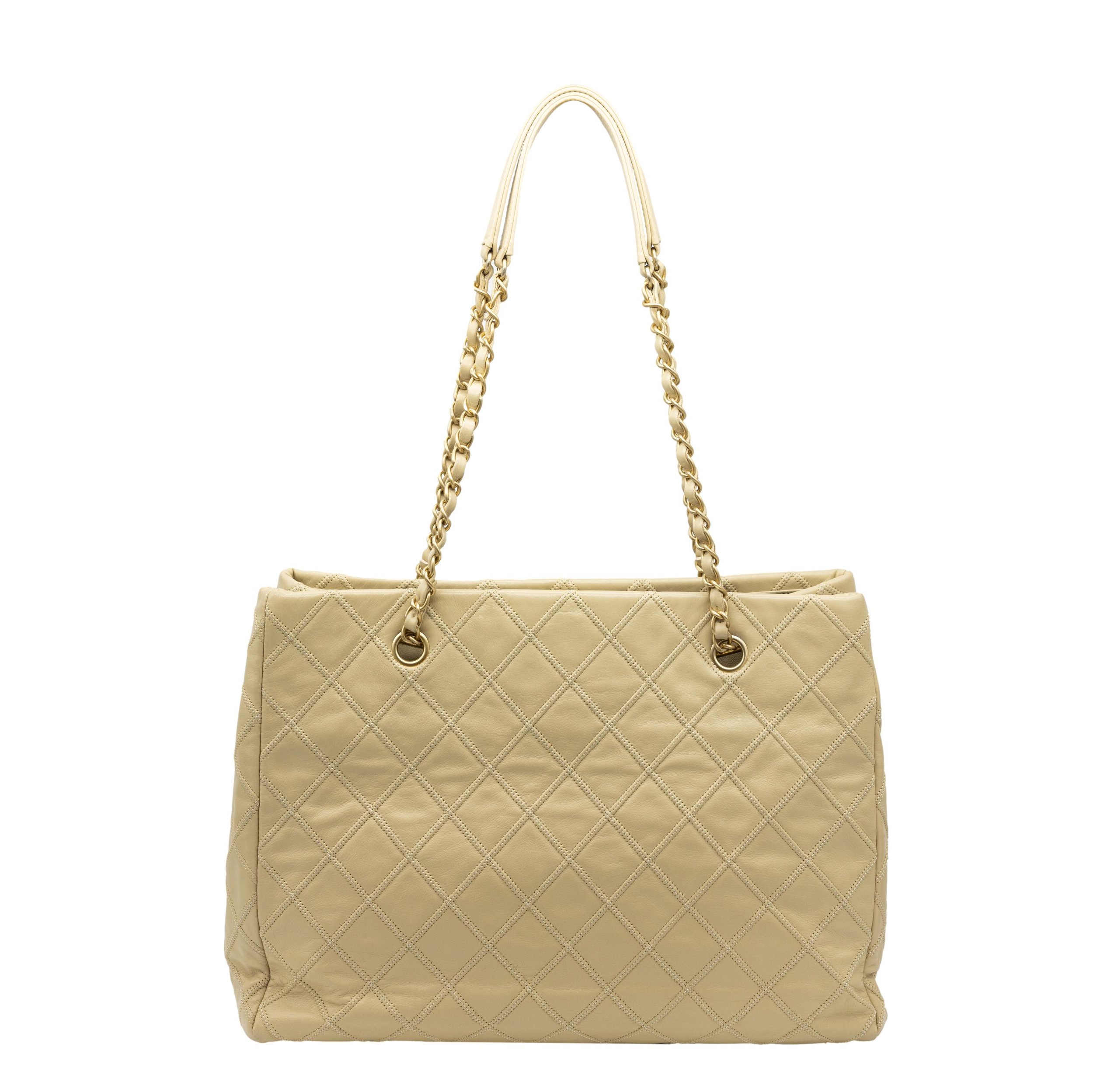 2022gildedbags-73_clipped_rev_1.jpeg