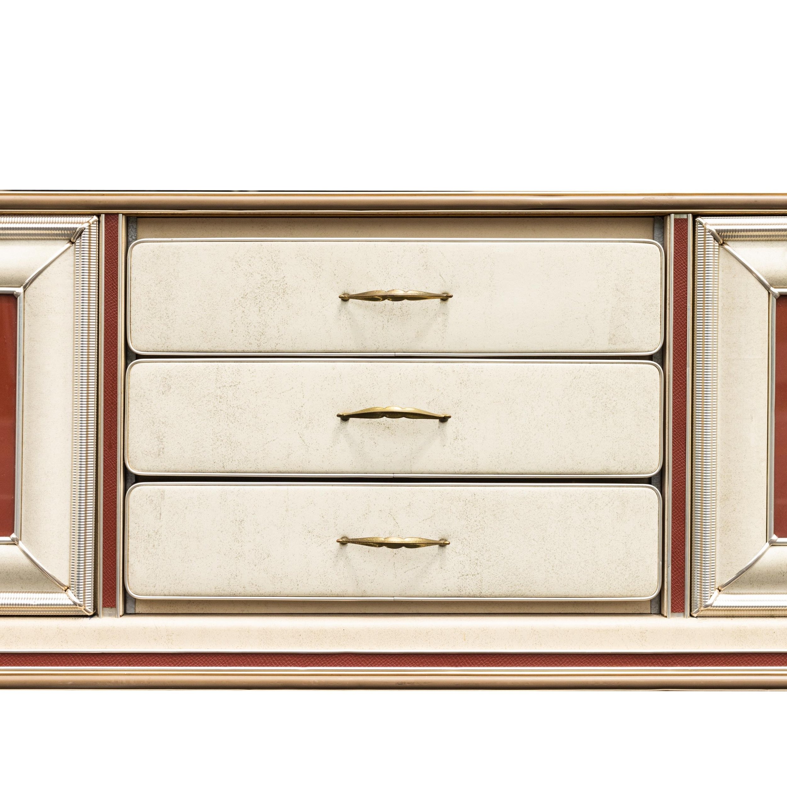 furnituremovingdadygildedagee-140_clipped_rev_1.jpeg