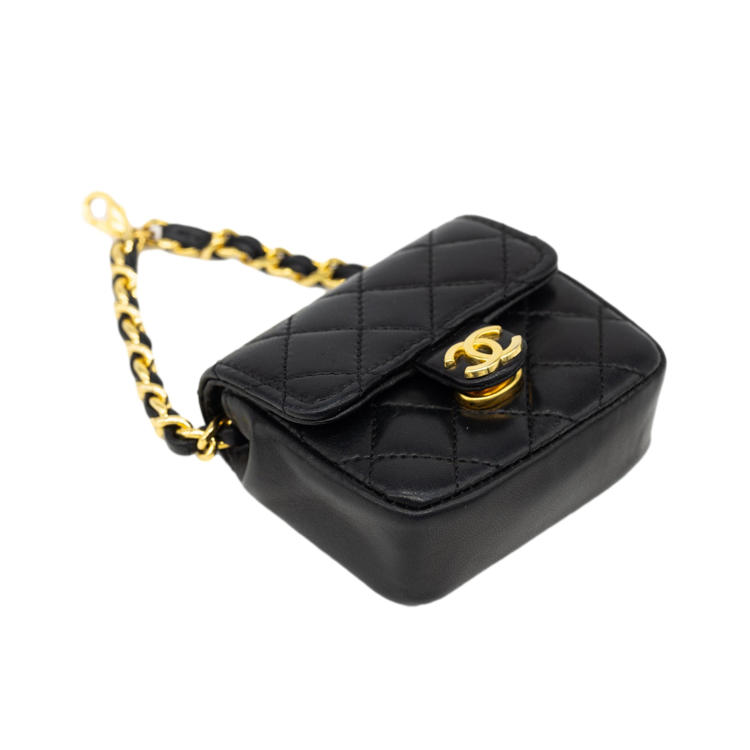 chanelbagbeltgilded-61_clipped_rev_1.jpeg