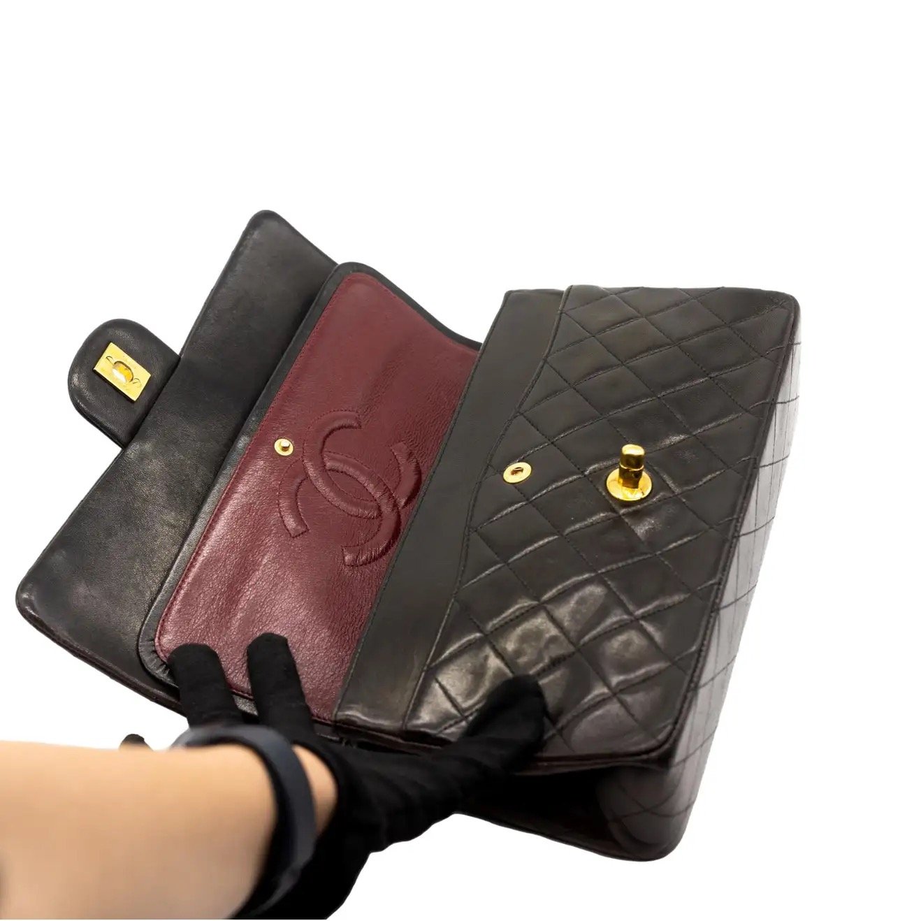 chanelbagsgilded_37_clipped_rev_1_master.jpeg