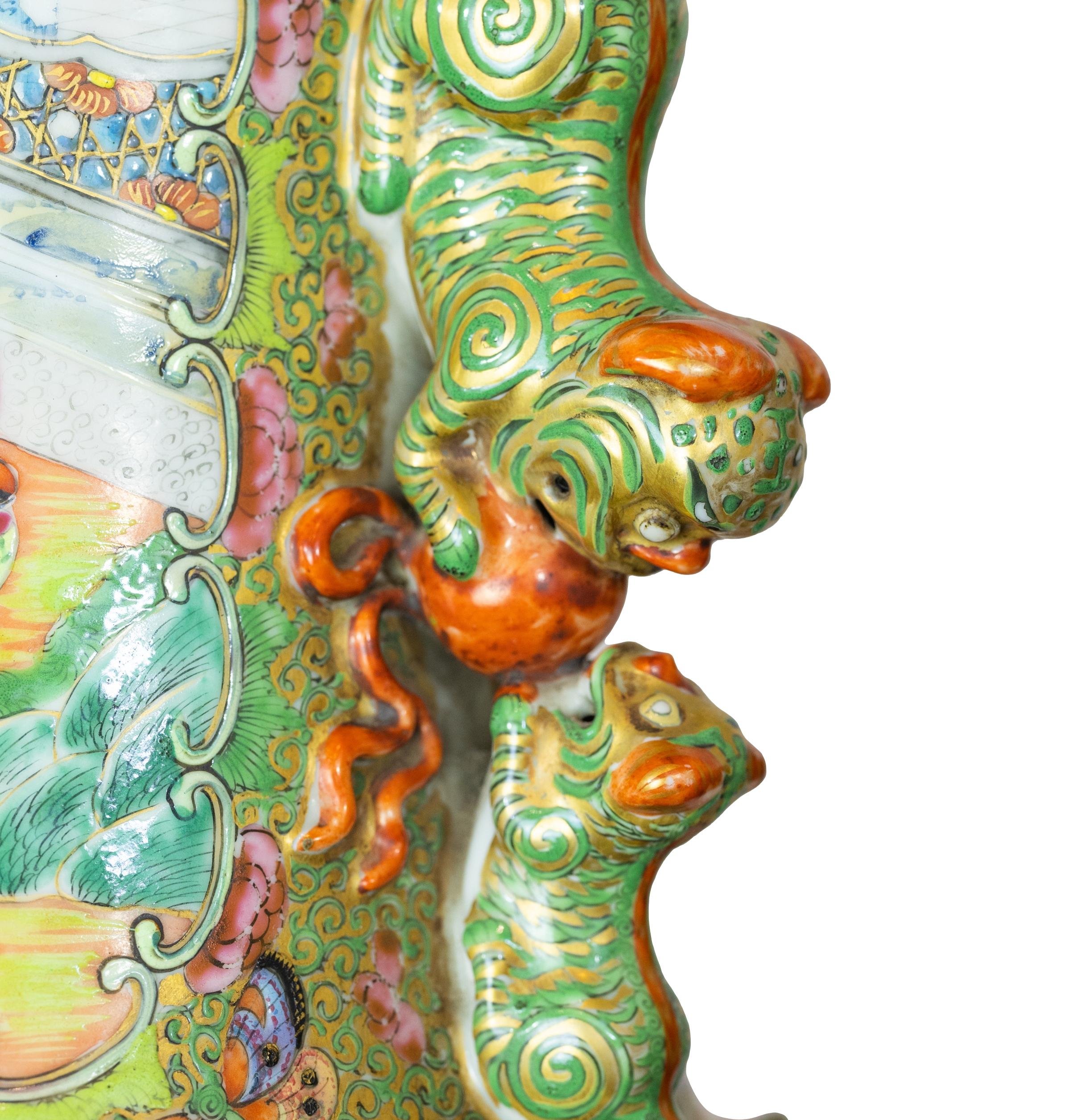 gildedagebeautifulvase-15_clipped_rev_1.jpeg