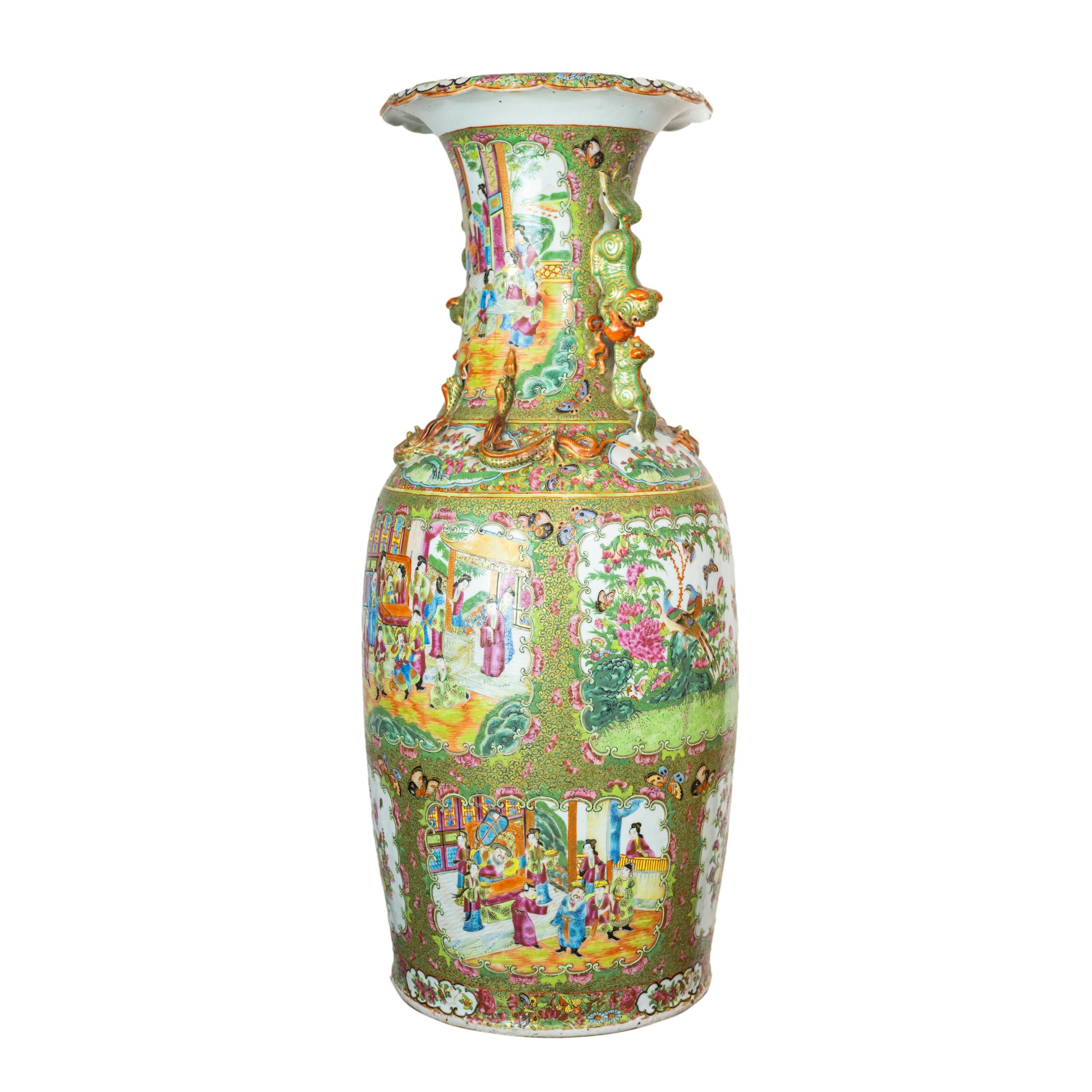 gildedagebeautifulvase-8_clipped_rev_1.jpeg