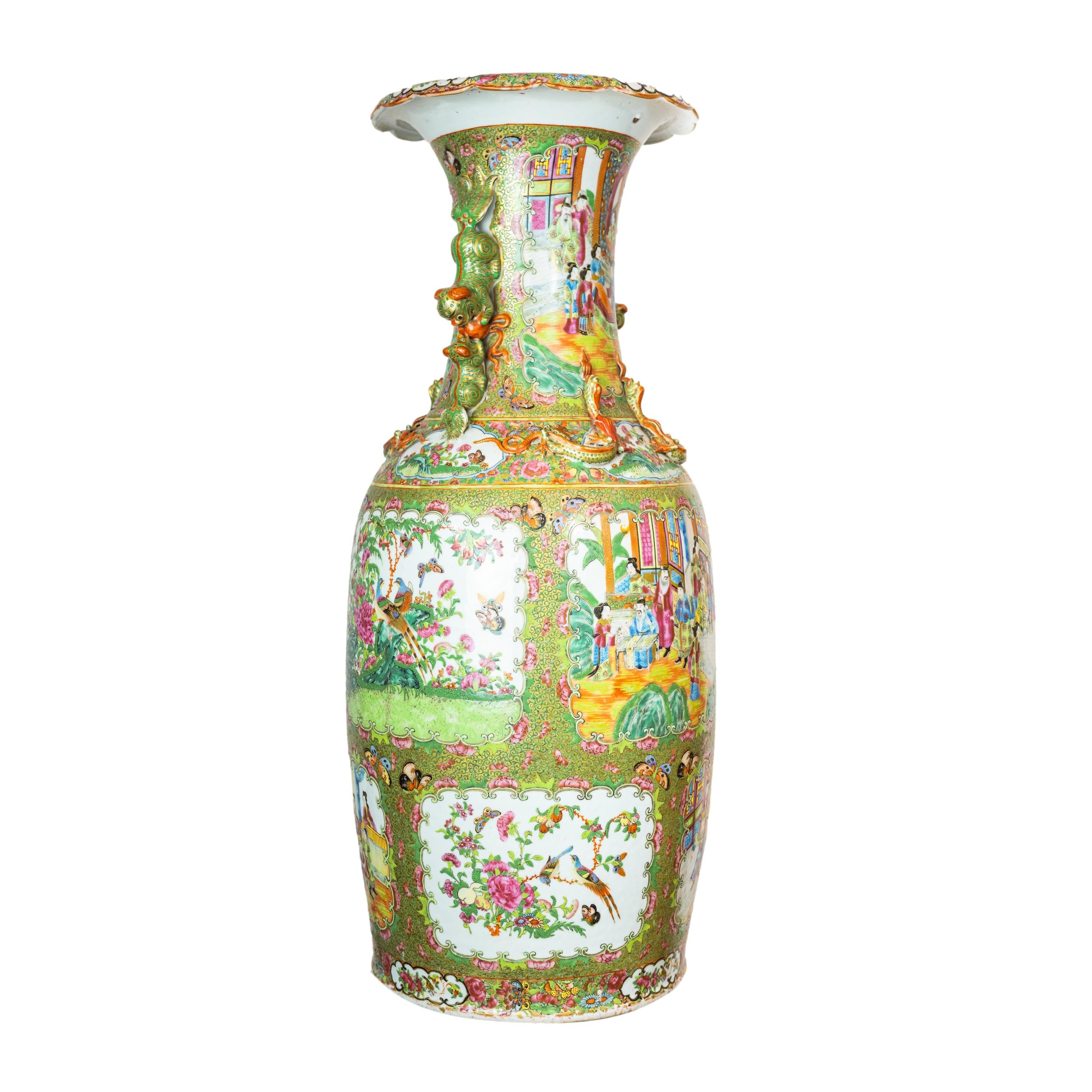 gildedagebeautifulvase-11_clipped_rev_1.jpeg