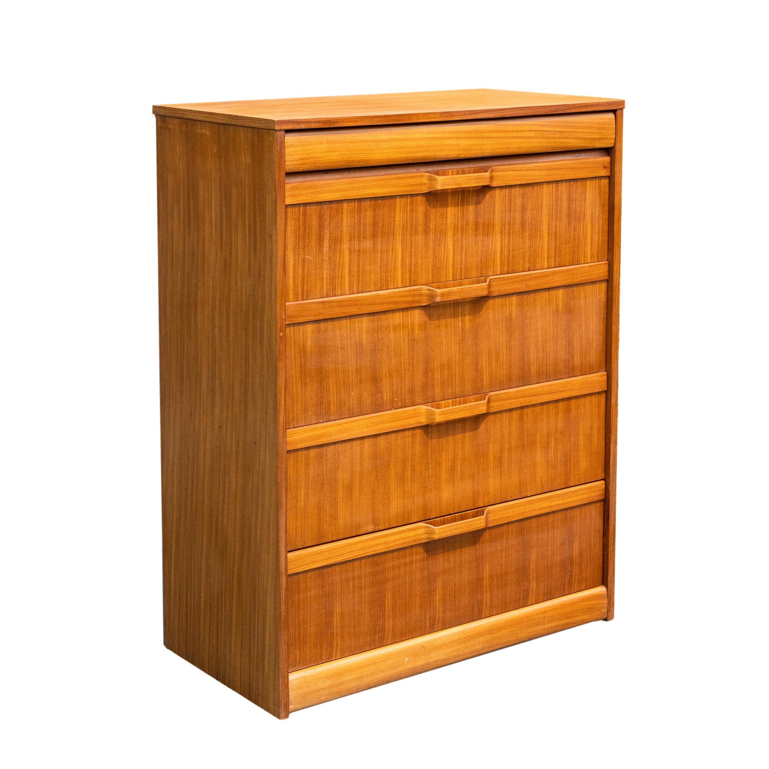 furnituremovingdadygildedagee-81_clipped_rev_2.jpeg