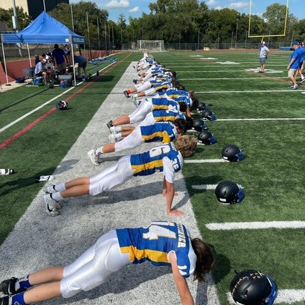 WEEK 7 - U12 FOOTBALL AND TM CHEER
Trojans U12 Team played an incredibly tough game against Four Points U12 Black, and came out on top with a final score of 16-12 TROJANS WIN! Thanks to the coaches for some amazing play calling! We are proud of our p
