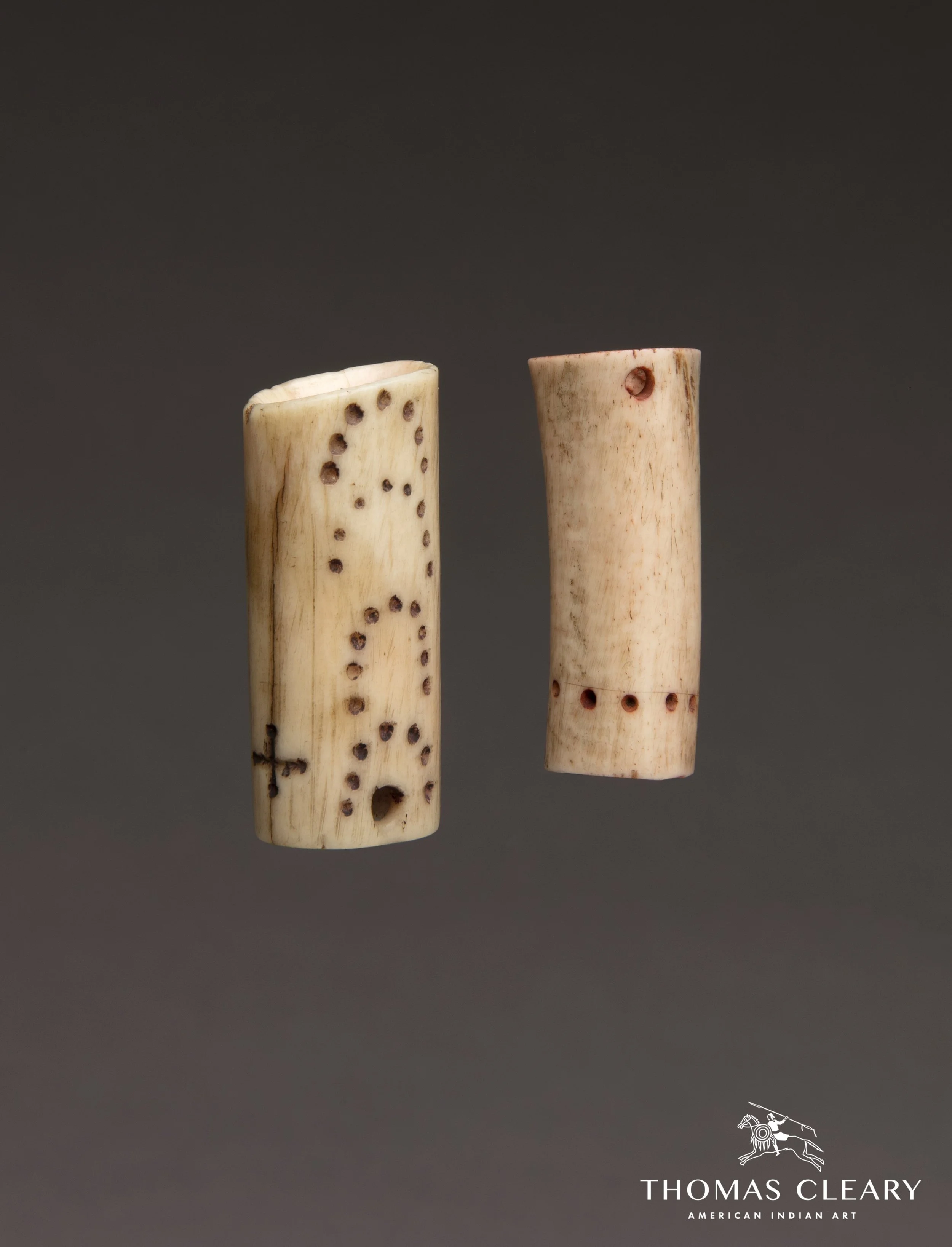 51183 - Sioux Roach Spreader Ornaments 1860.jpg