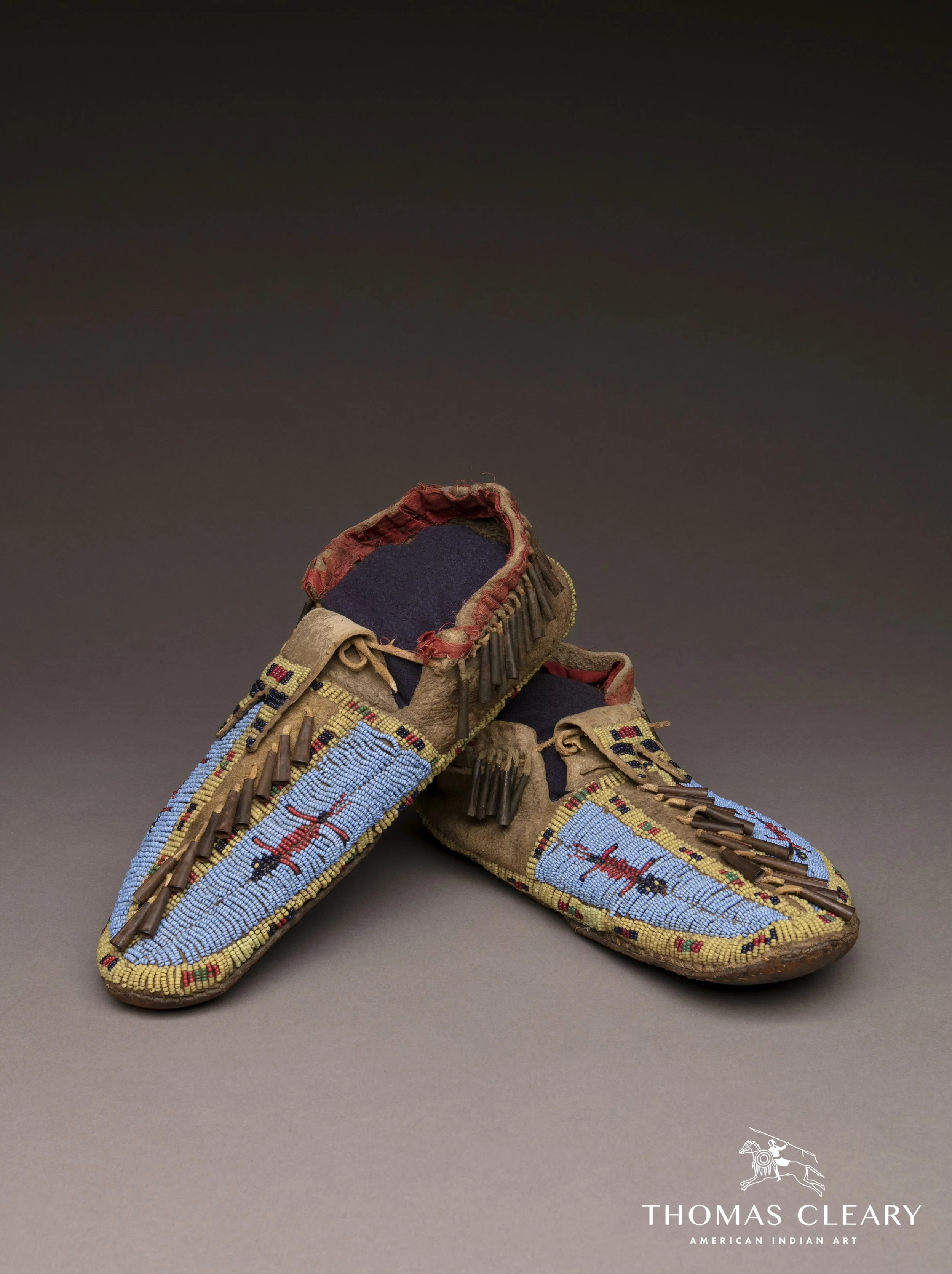 51221 - Central Plains Pictorial Moccasins 1870.jpg