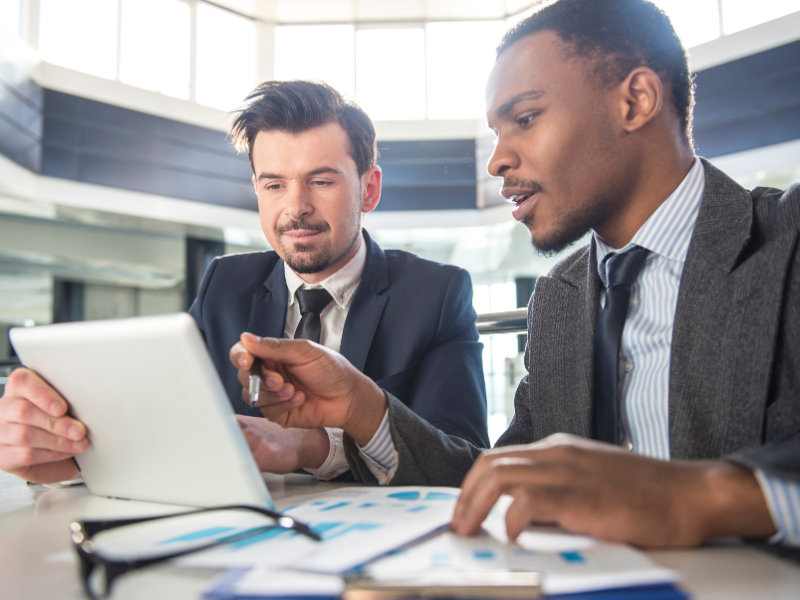 Does EOS Really Build Accountability? Here’s What Business Leaders Think