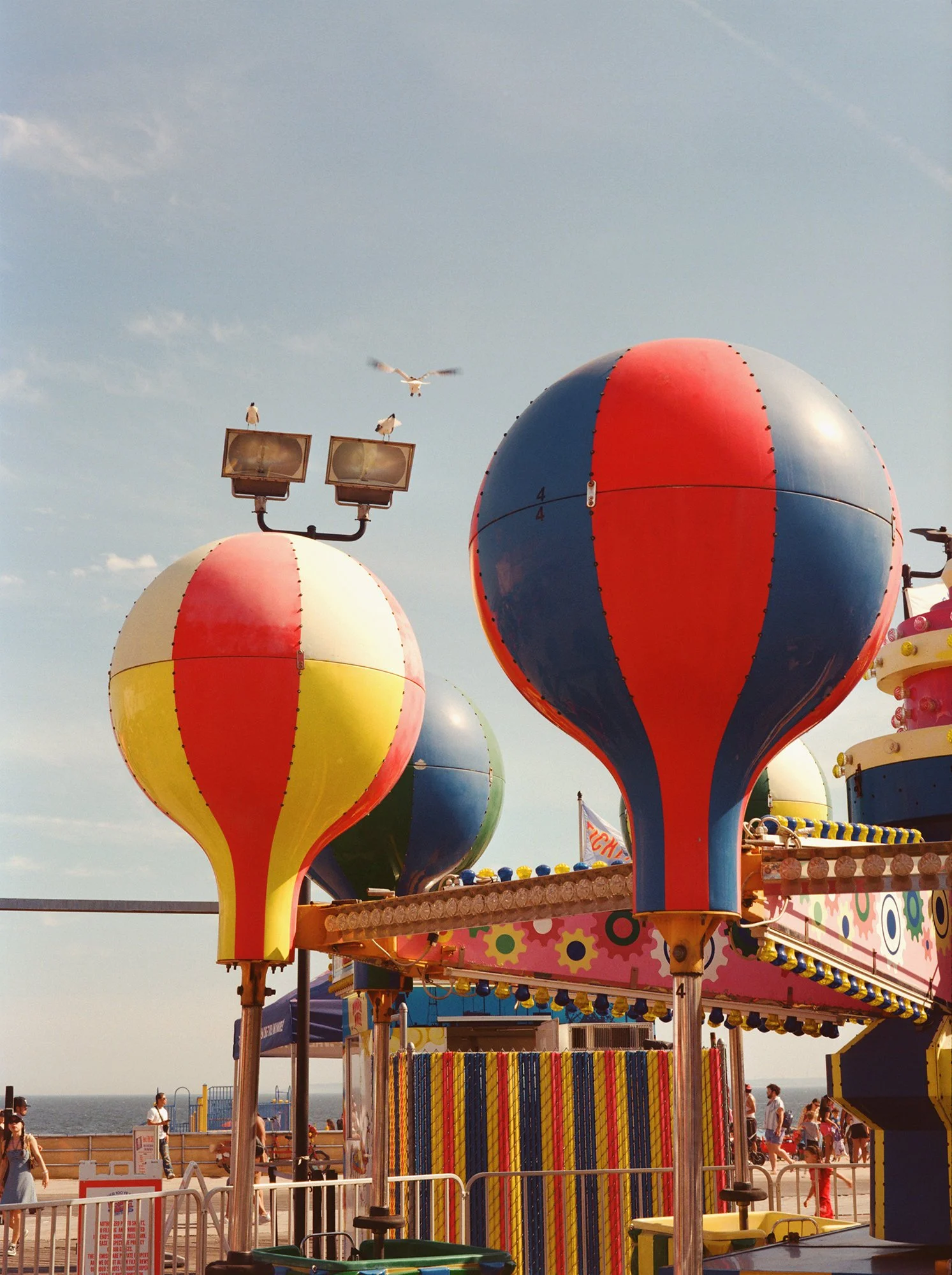 JoyceLee_ConeyIsland_Balloon_Ride.jpg