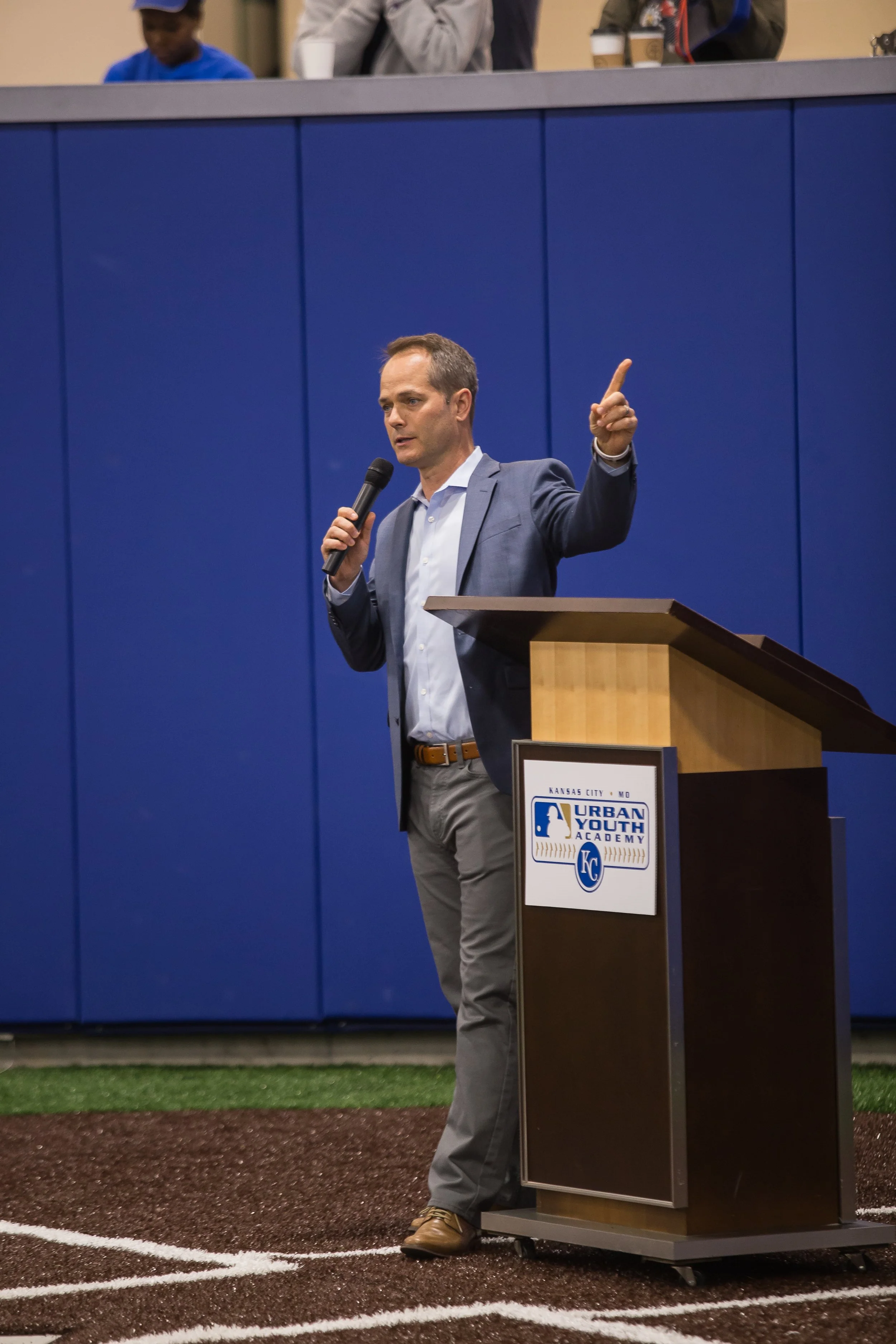 mlb_urban_youth_acad_Q6aJS.jpg