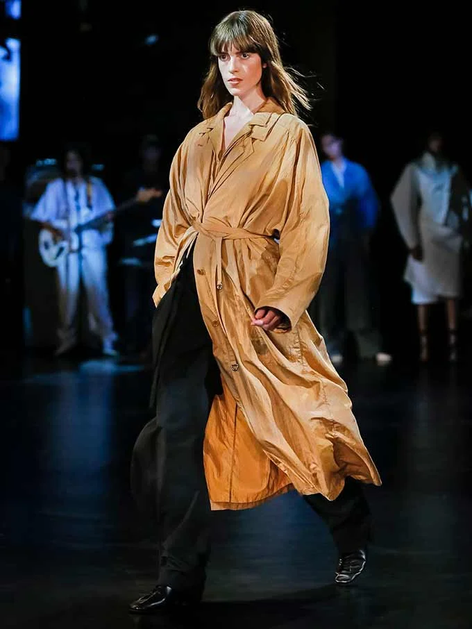 lemaire-trench-marron-1.jpg