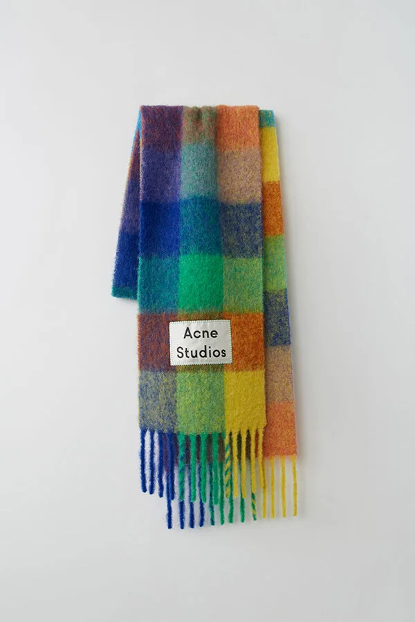 acne-studios-echarpe-blueorangegreen-1.jpg