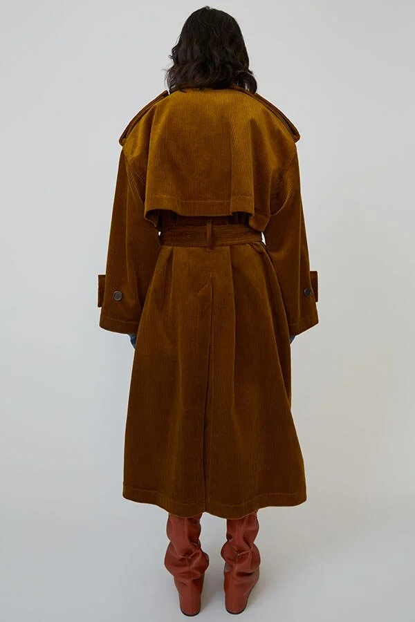 acne-studios-trench-oilyellow-4.jpg
