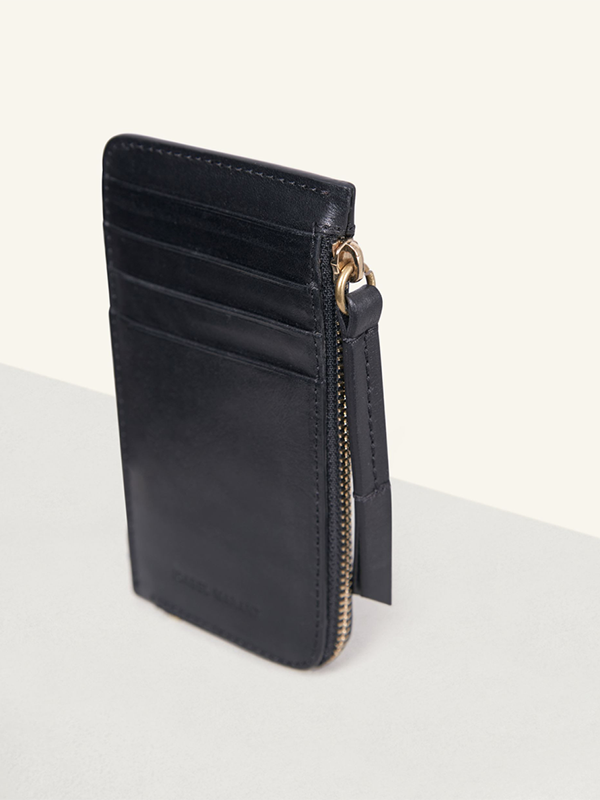 isabel-marant-portecarte-nysken-2.png