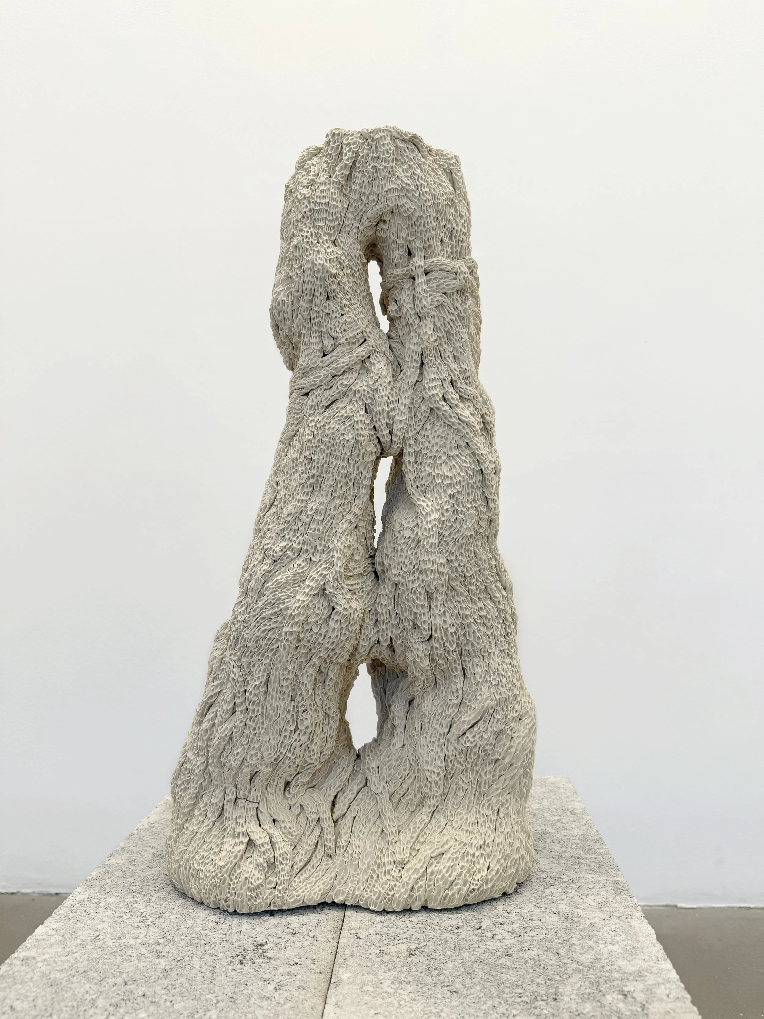   Hardscape   2025  porcelain  10” x 4” x 21.5” 