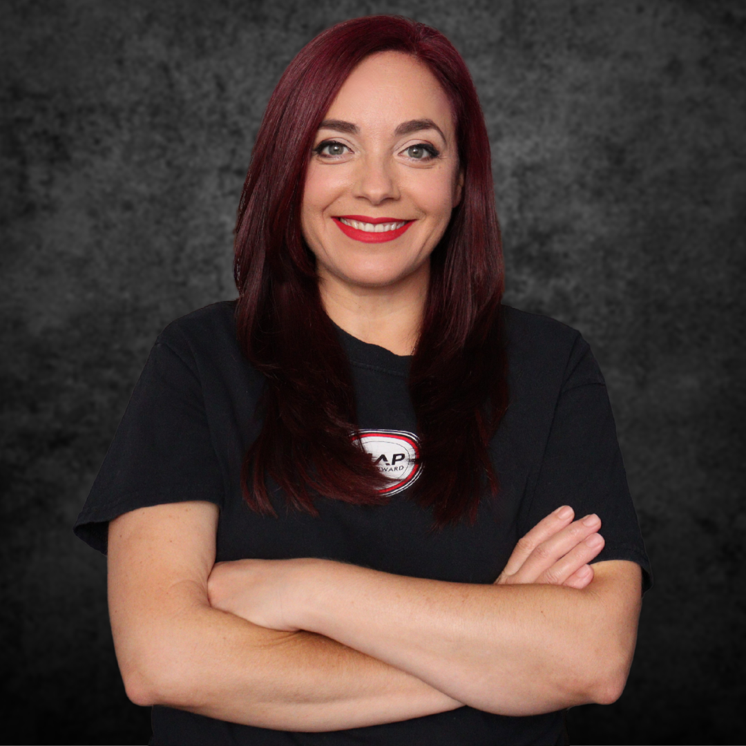 Lee Safar Headshot 2022 18.png