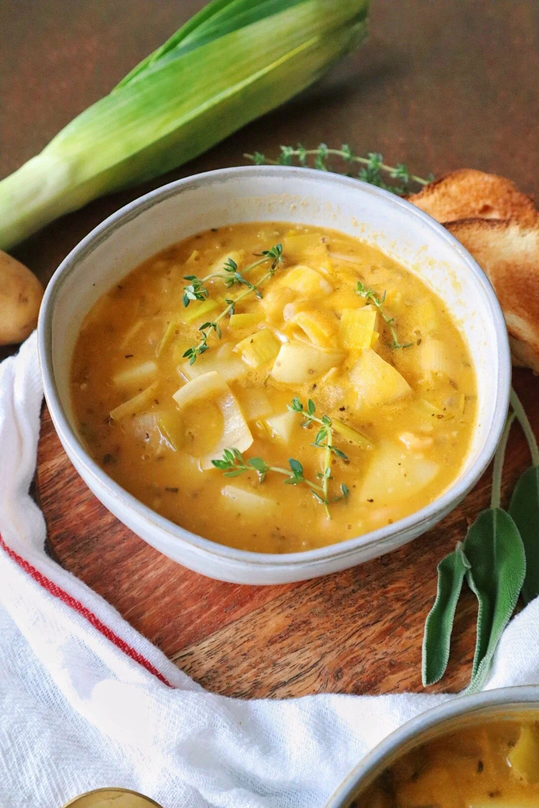 Creamy Potato and Leek White Bean Soup Recipe