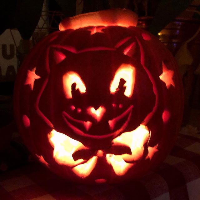 My Vintage Halloween Cat themed Pumpkin&mdash;Happy Halloween! 🎃