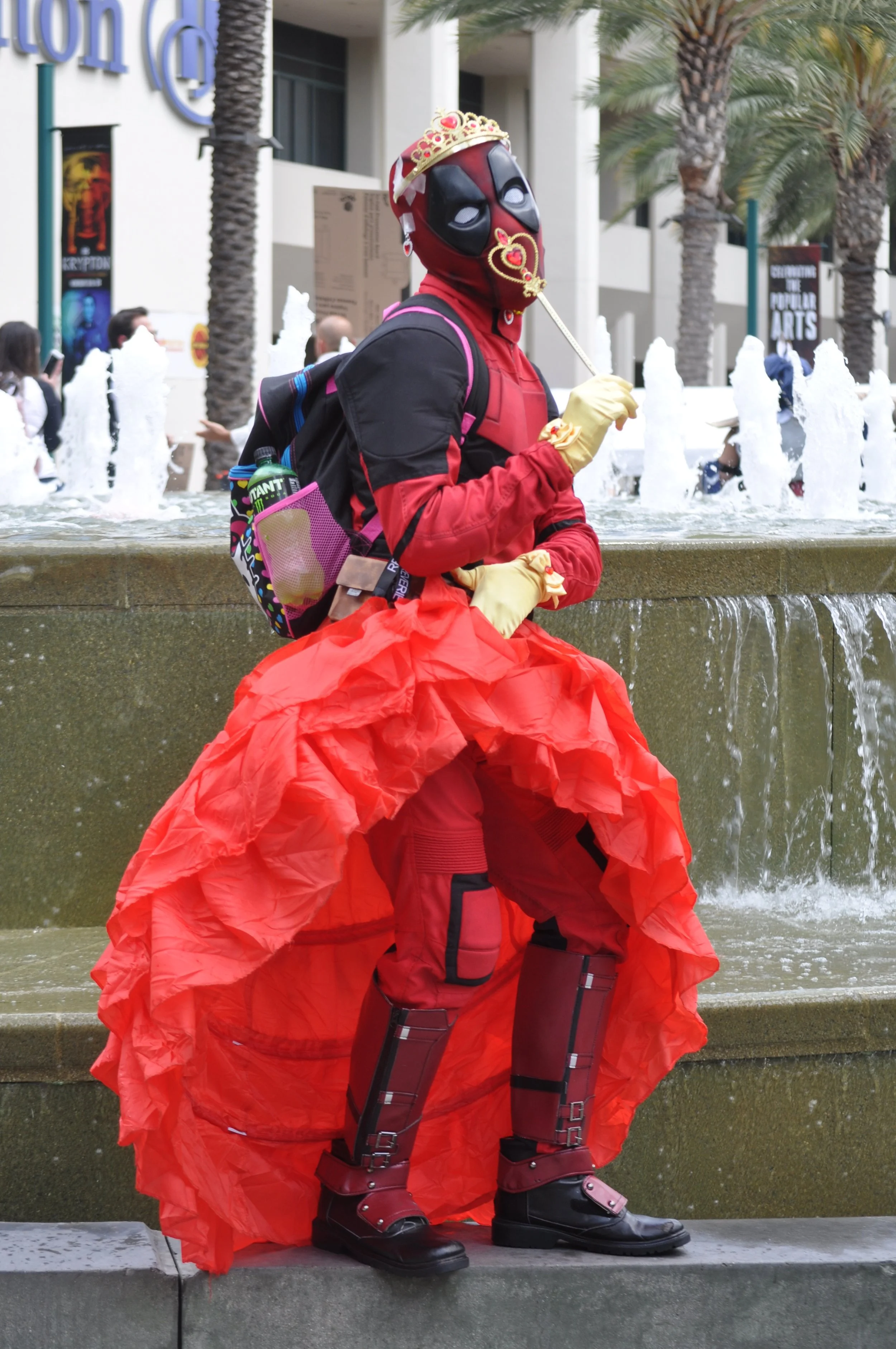 @goodolecosplay was a crowd favorite throughout the convention, photobombing other princesses and playing pranks on the odd bystander. 