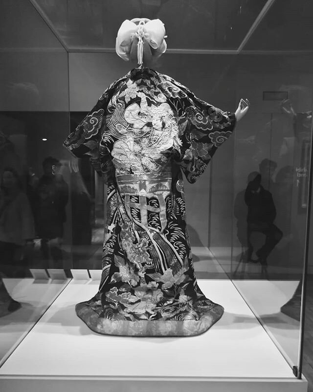Let's post art and stay connected to it! Flash back to my visit to the V&amp;A for the kimono exhibition. This particular kimono is very extravaggent  would have been worn by a geisha in Japan (apologies for the black and white photo my camera on my 