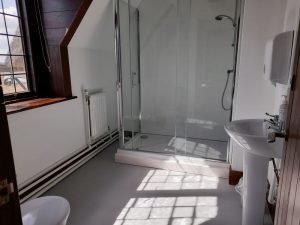 bathroom-300x225.jpg