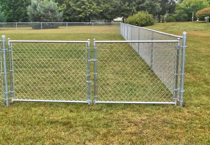 Galvanized Chain-Link Fence With Top and Bottom & Tension Bars