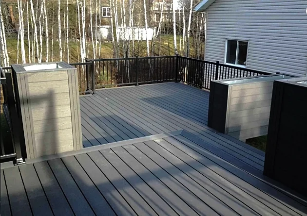 Composite Decks Toronto -Zero Maintenance Light Grey Deck