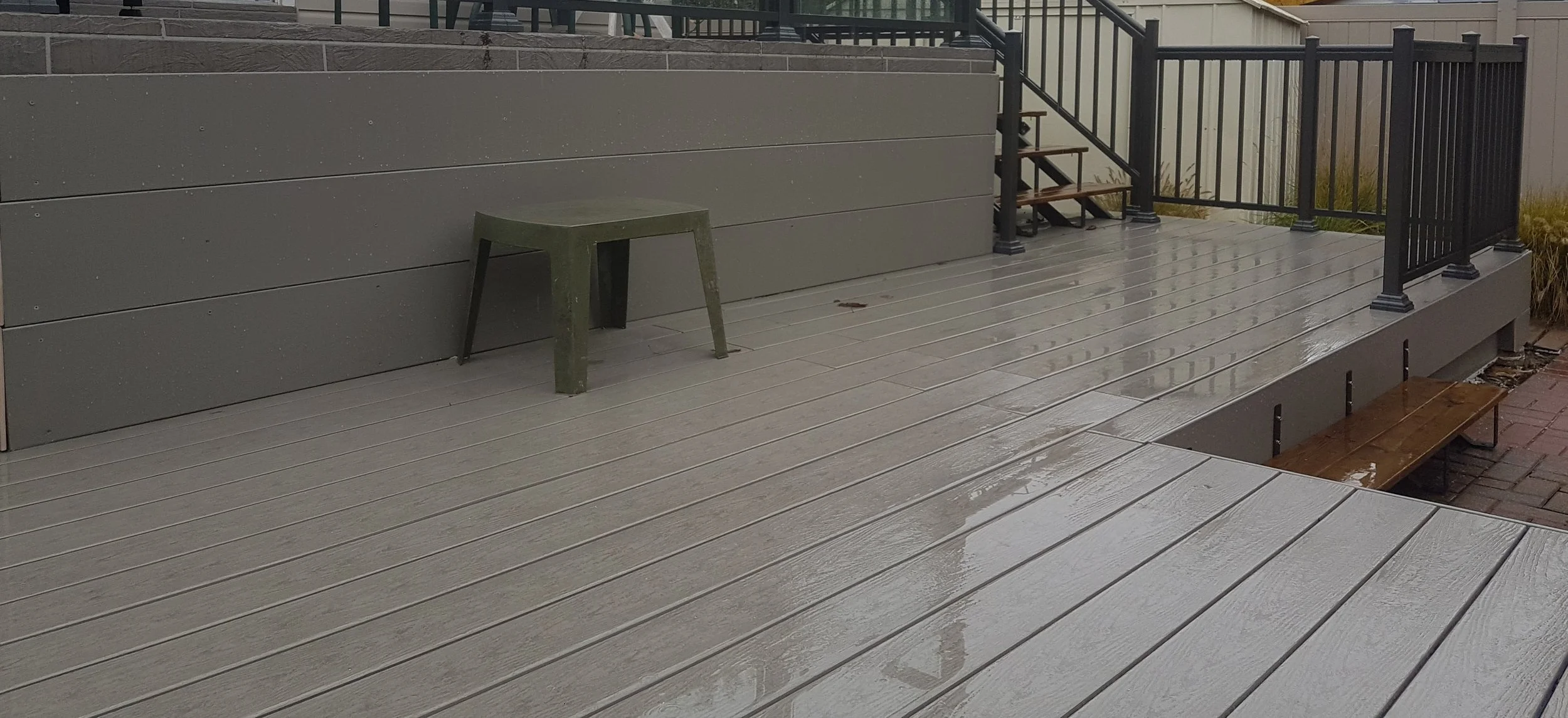 Fade, Stain & Scratch Resistant Mother Nature’s worst continues to bring out our best. Whether a snow storm or a scorching summer, Our deck boards maintain their vibrant colour and luxurious finish. Wet planter pots, red-wine rings and dragged chairs are no match for the composite board deck… fade, stain, scratch and mould resistant boards. For many years to come you can count on the unparalleled fade and stain fighting performance of your Composite Decking. Call us today and find out more about the 25-year Limited Fade and Stain Warranty.
