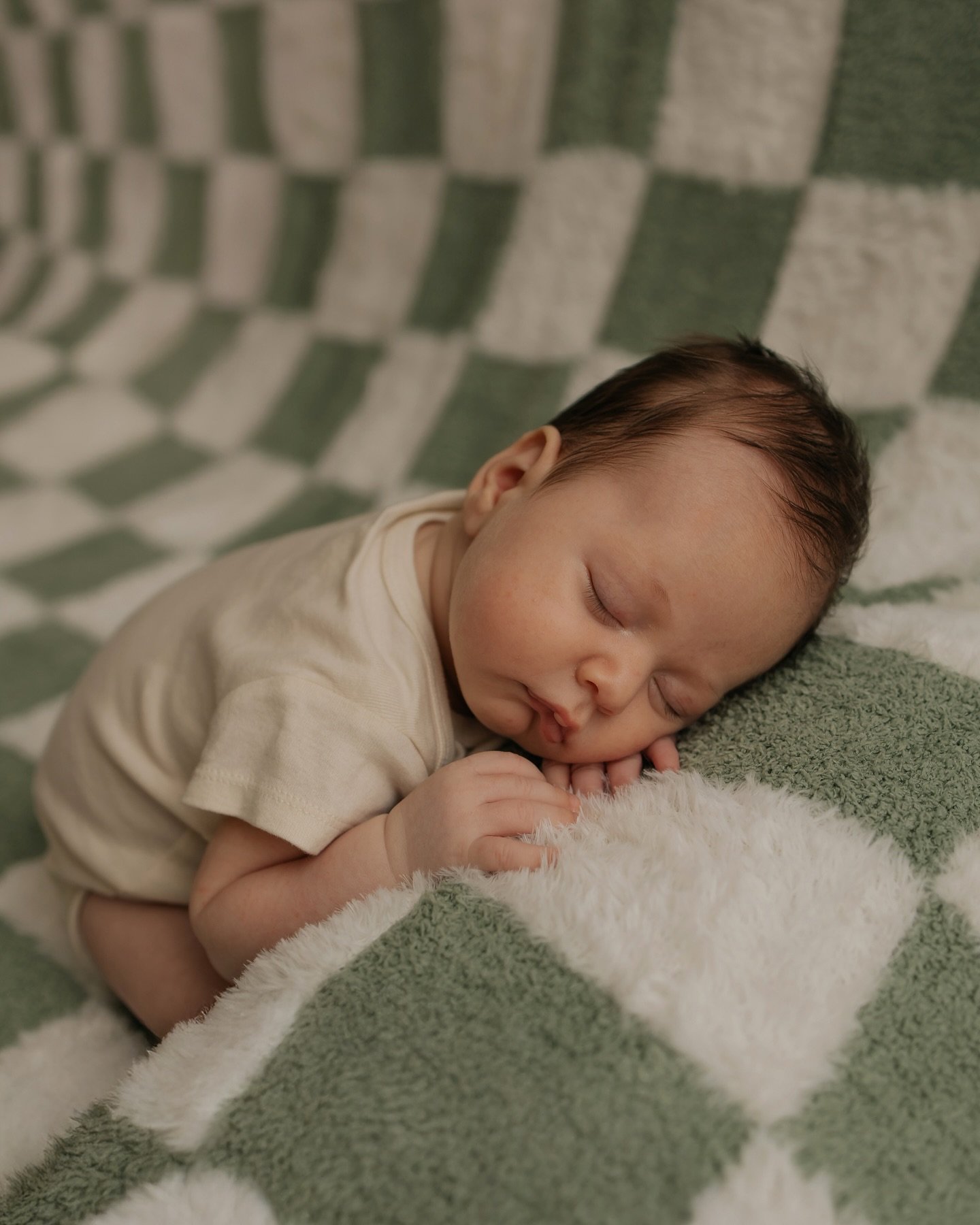 Sooooo many newborns lately!! 🥰