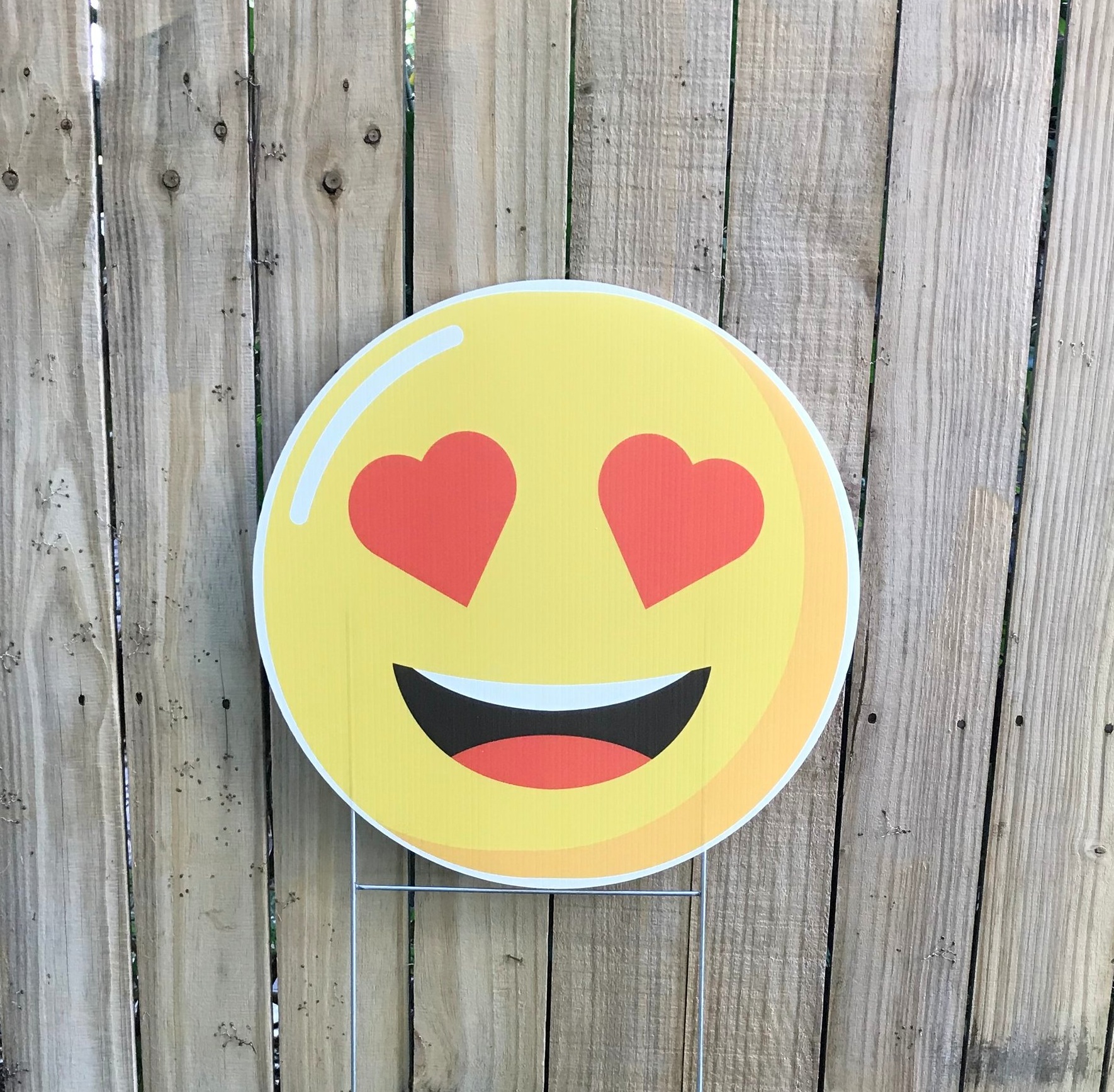 heart eye emoji.jpg
