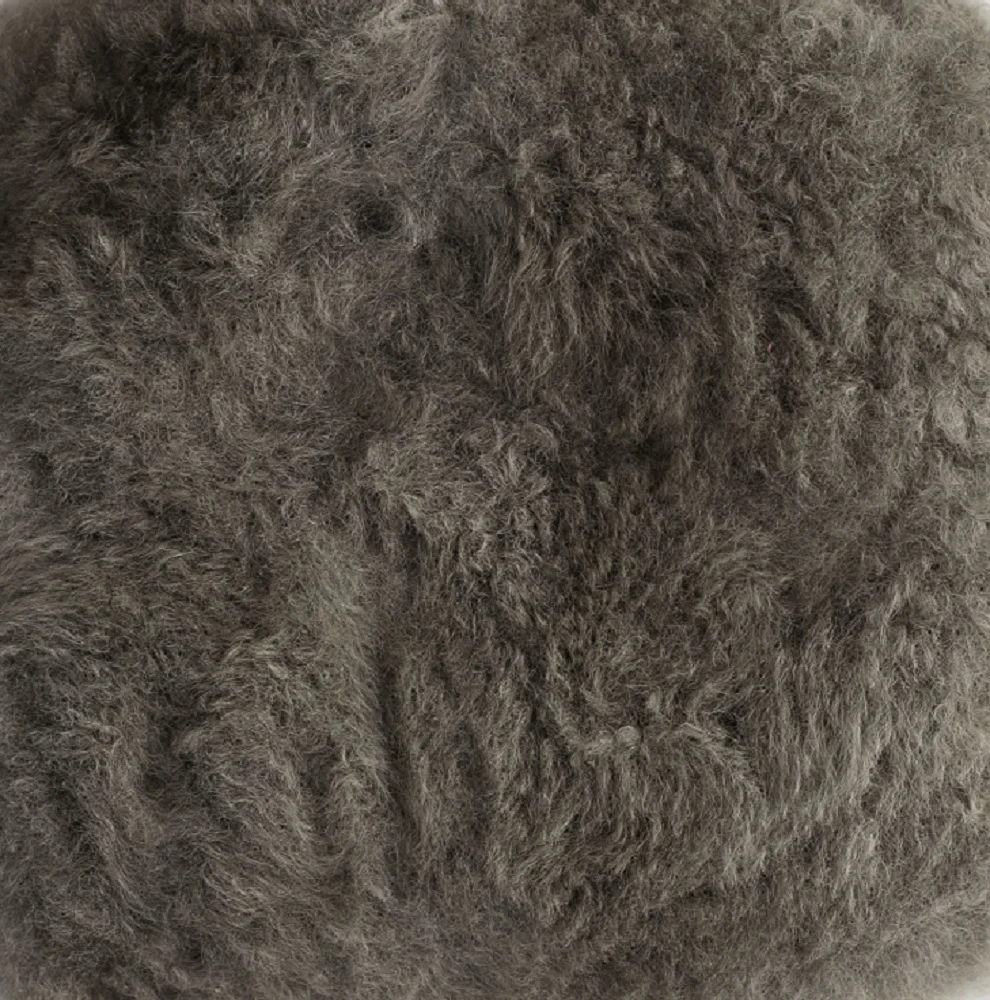 Hua Alpaca fur in Taupe