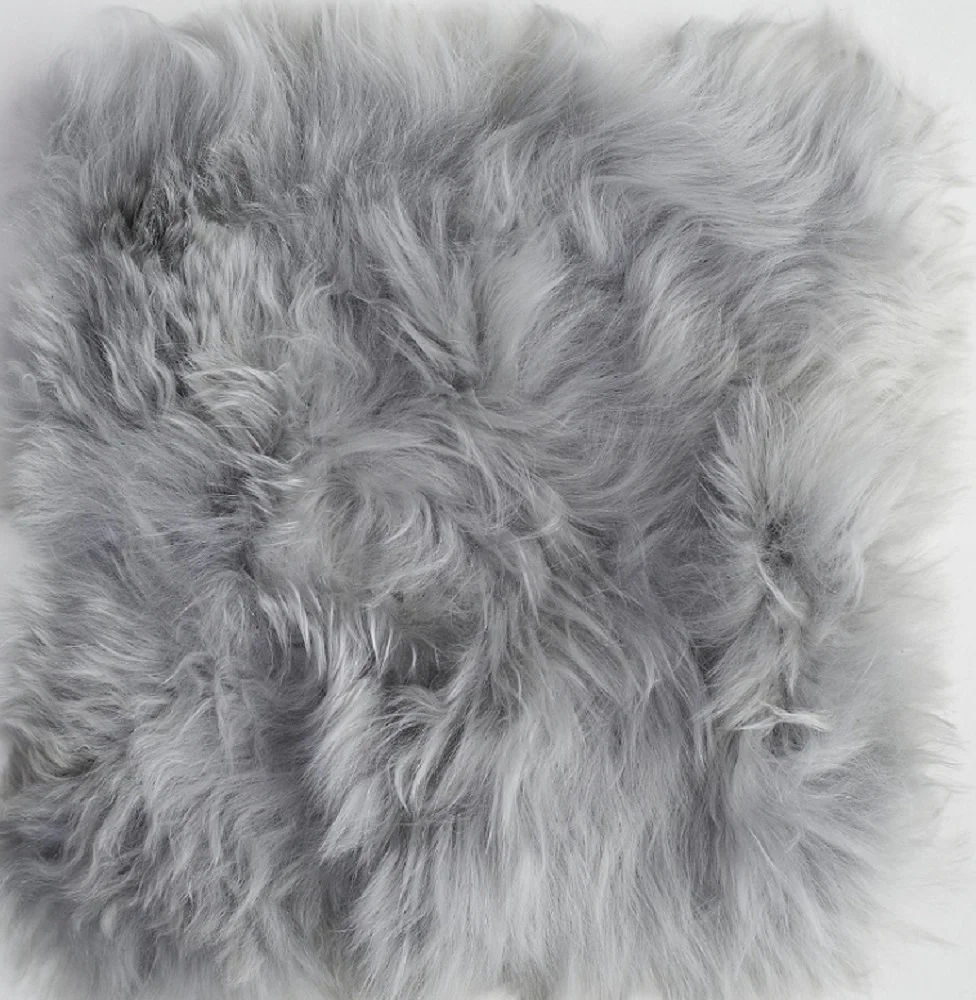 Suri Alpaca fur in Light Gray