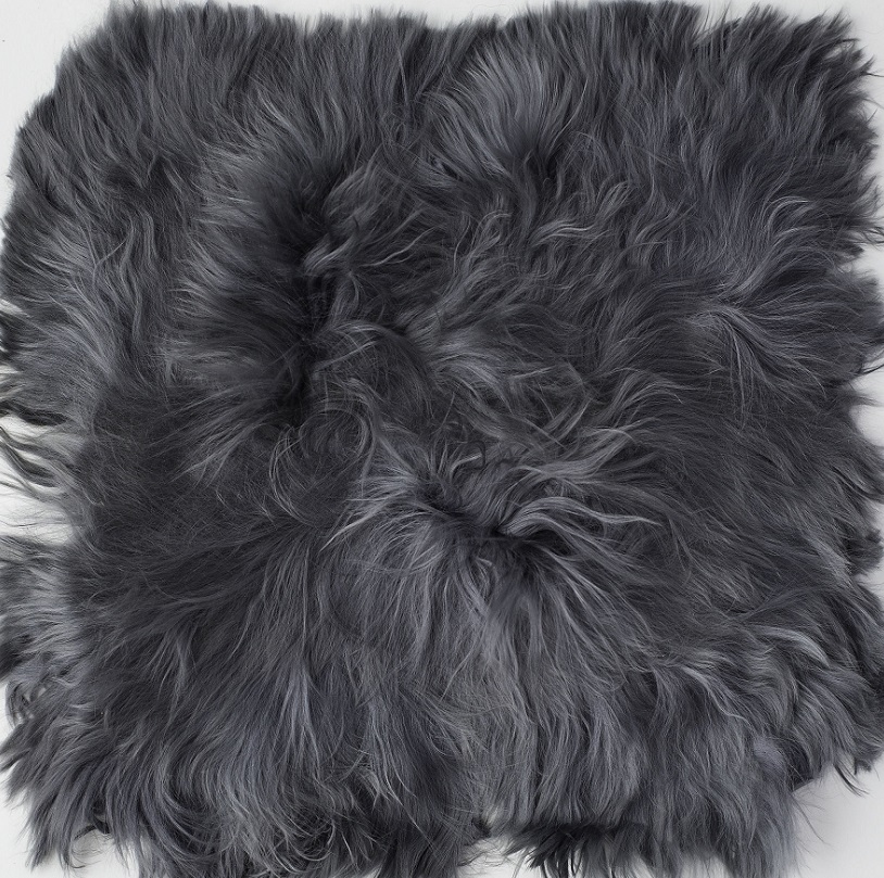 Suri Alpaca fur in Dark Gray