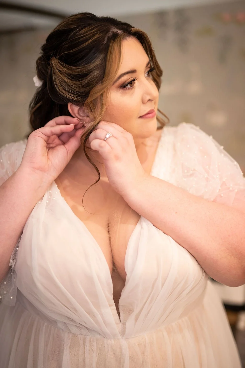 Best plus size bridal shops UK - beautiful plus size wedding dresses London