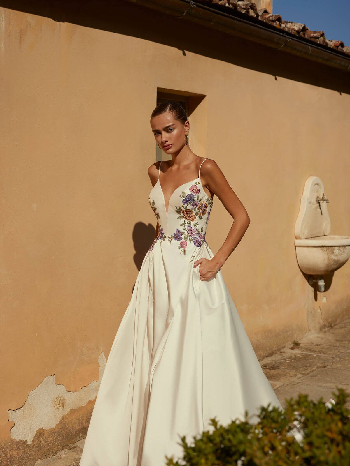 Drizzy Modeca I Colourful Plus Size Wedding Dress UK I Surrey, Kent, London, Sussex