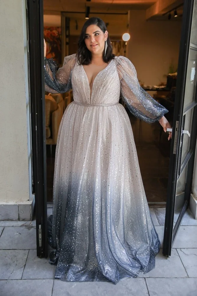 Alternative wedding dresses South East - Plus size wedding dresses with colour Surrey, London, Kent, Sussex