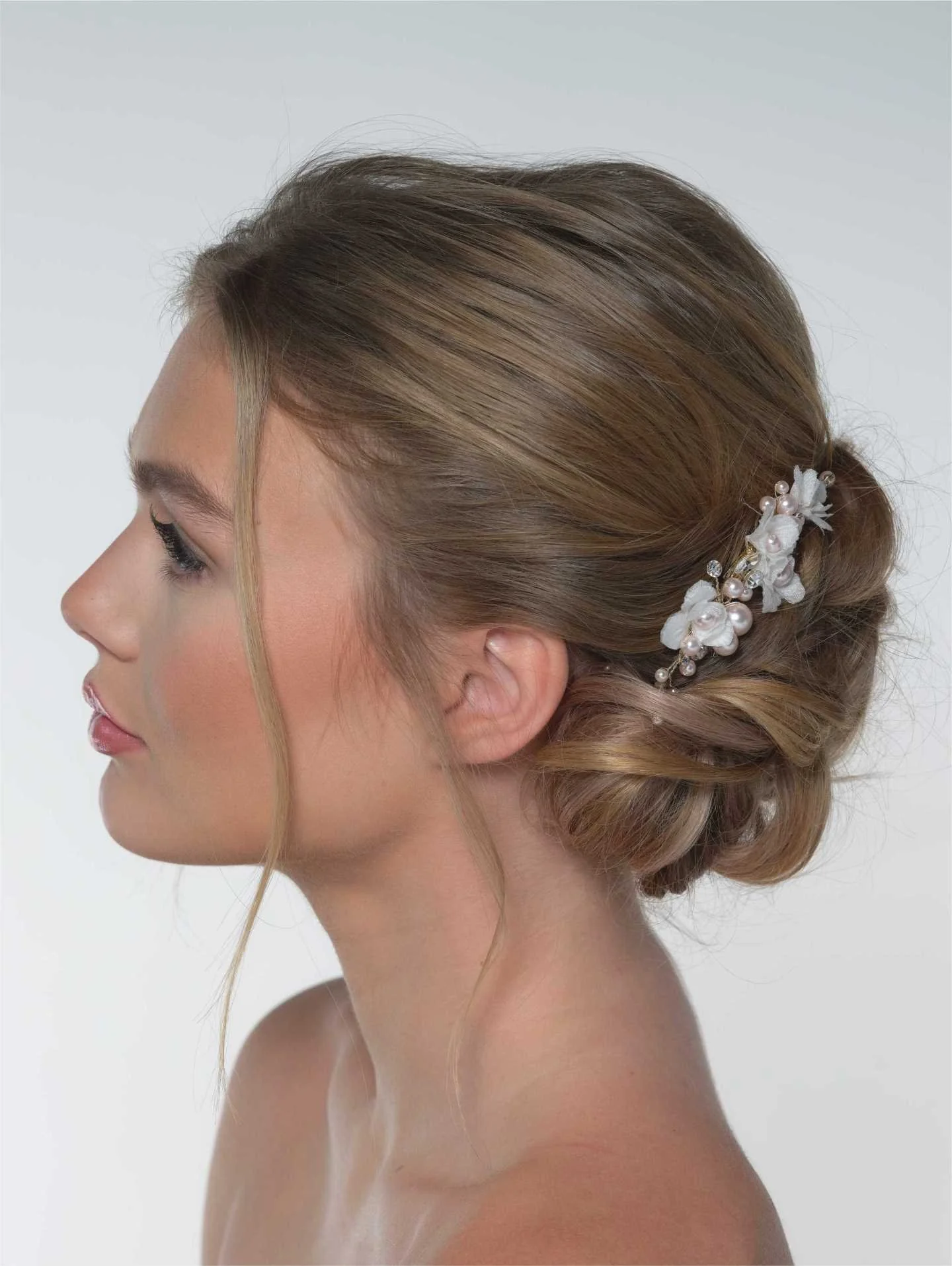 pearl and floral bridal comb, hair accessories in surrey for weddings